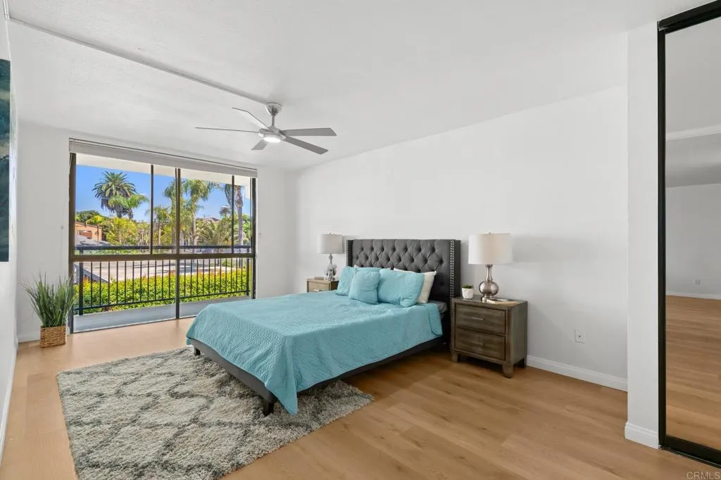 3916 Riviera Drive Unit 307