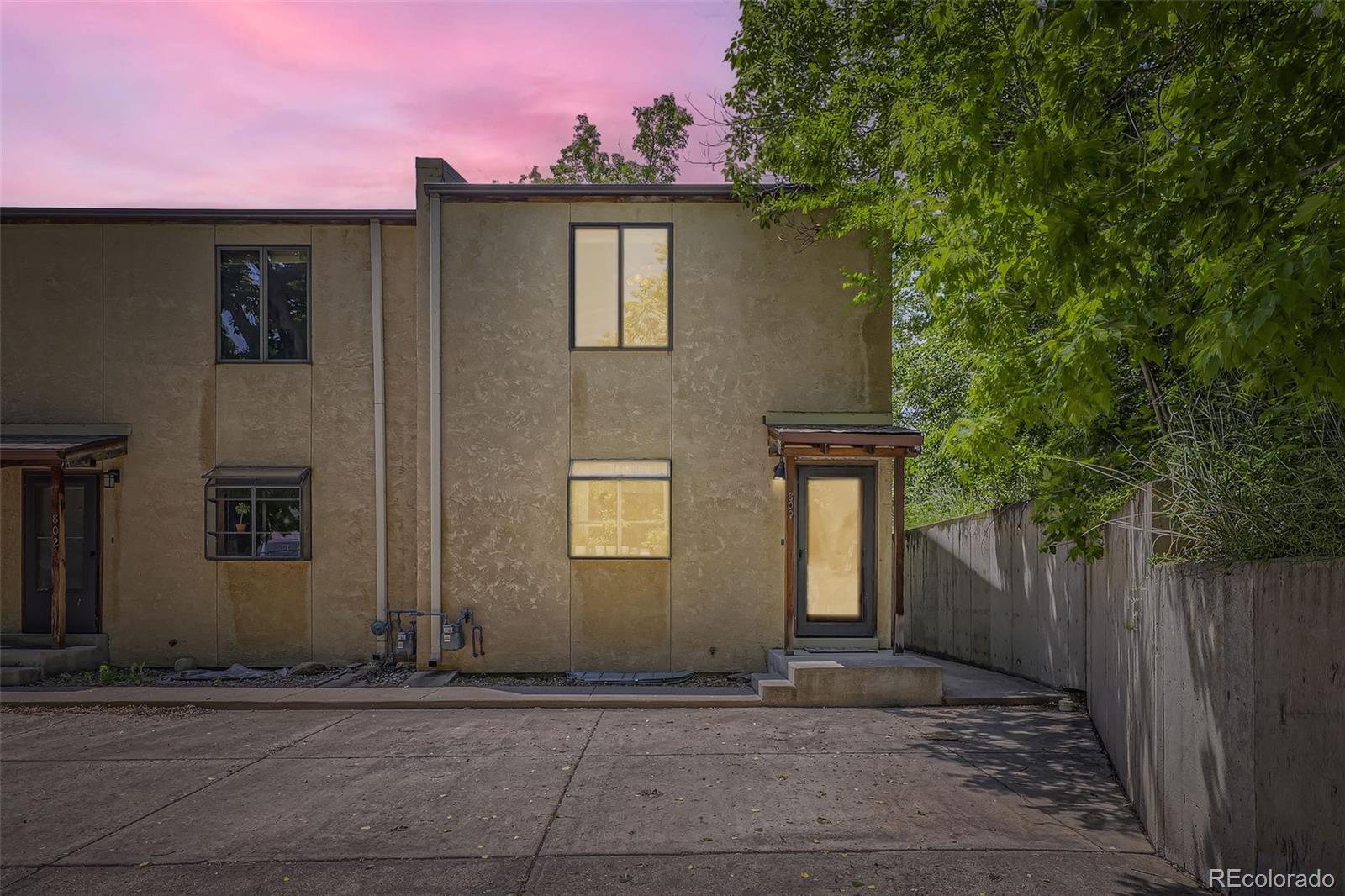 800 Illinois Street Unit: 1