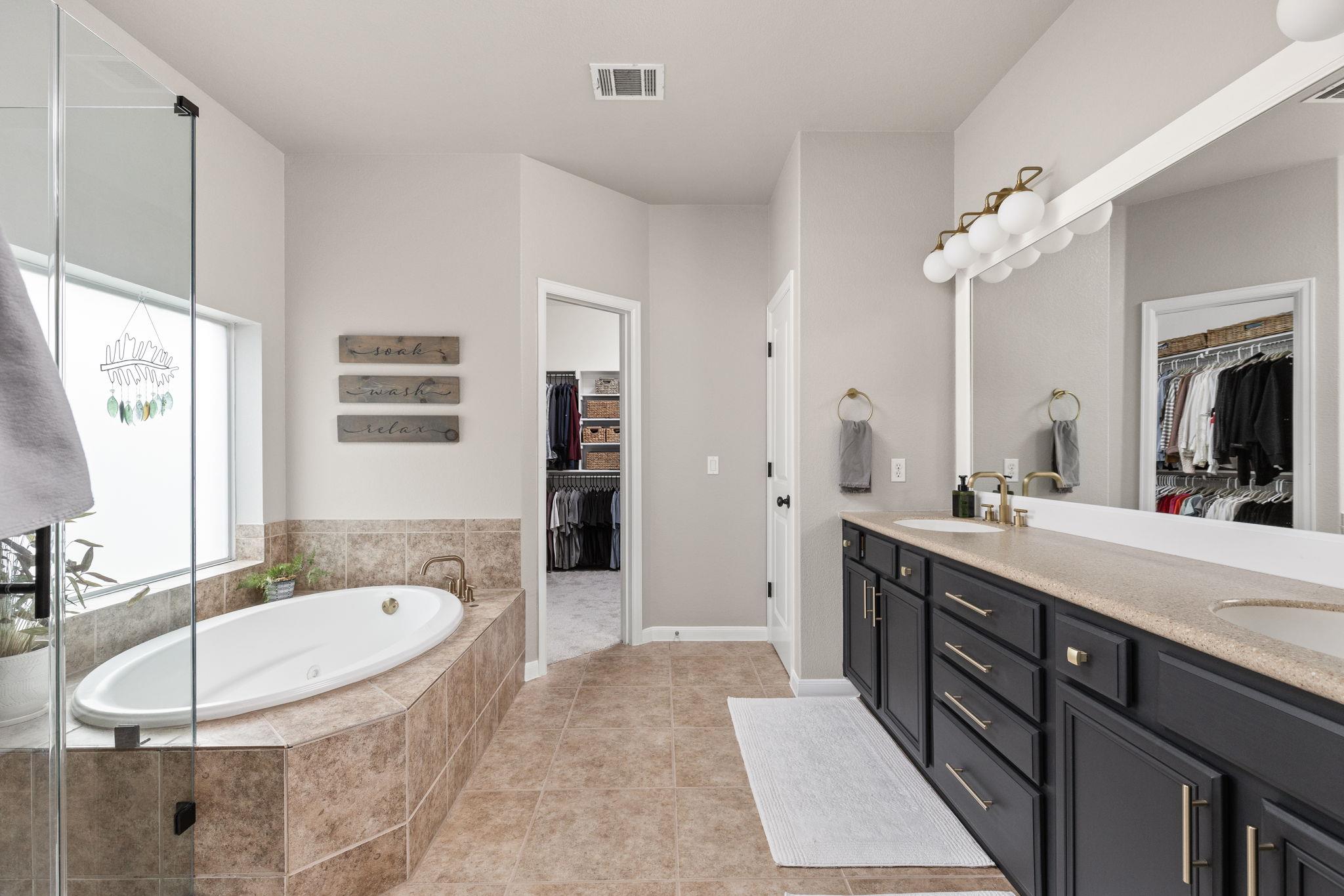 115 Desert Willow WAY