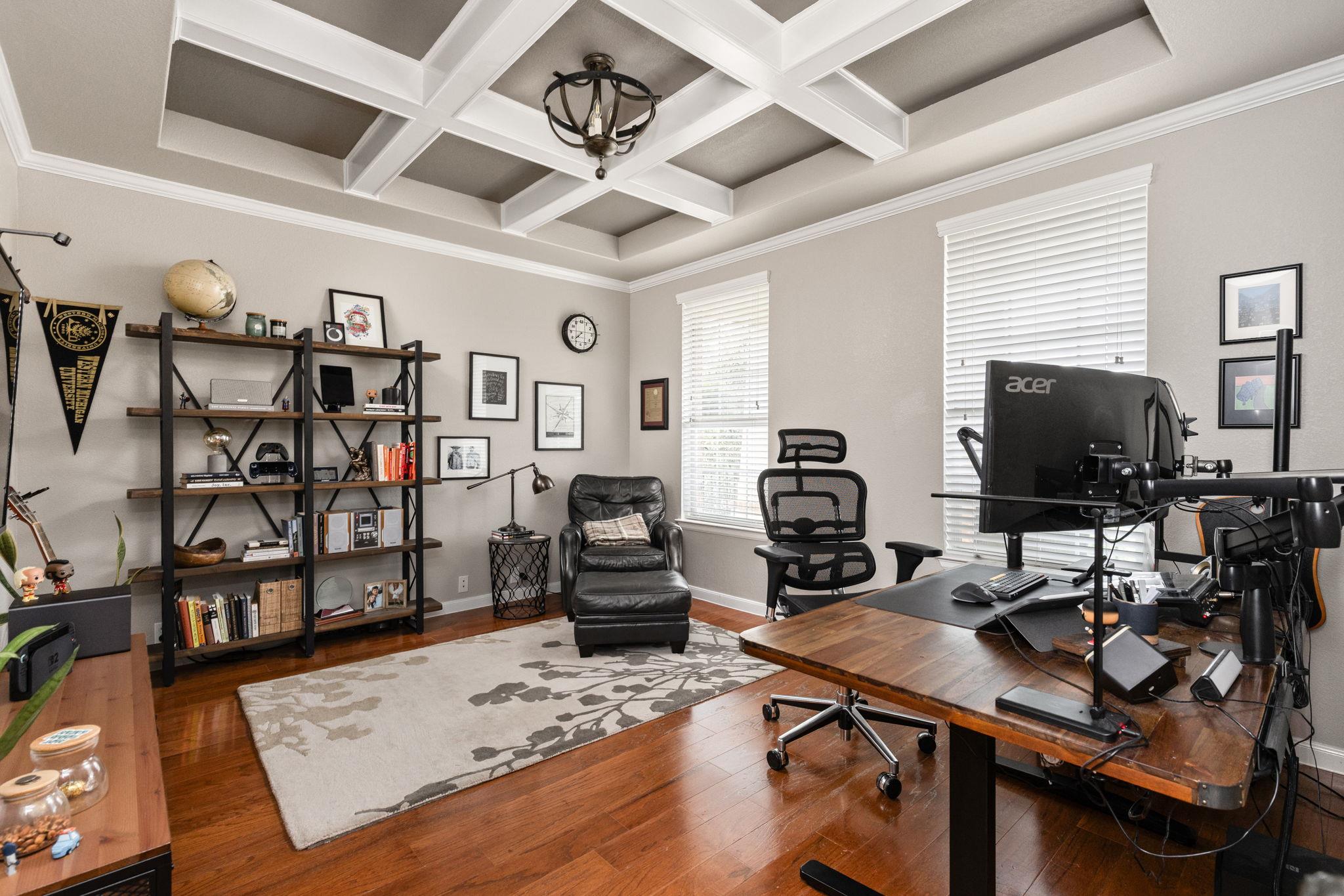 115 Desert Willow WAY