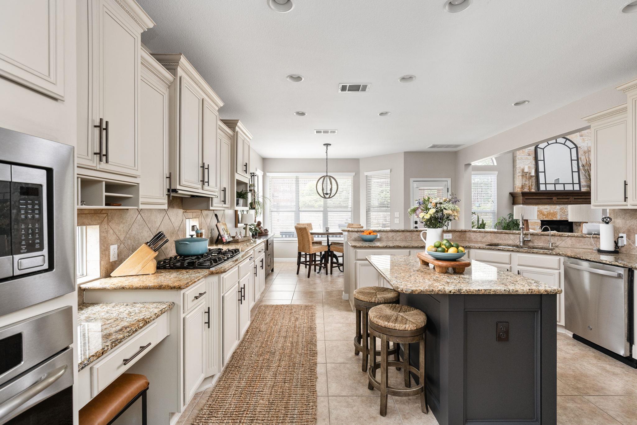 115 Desert Willow WAY