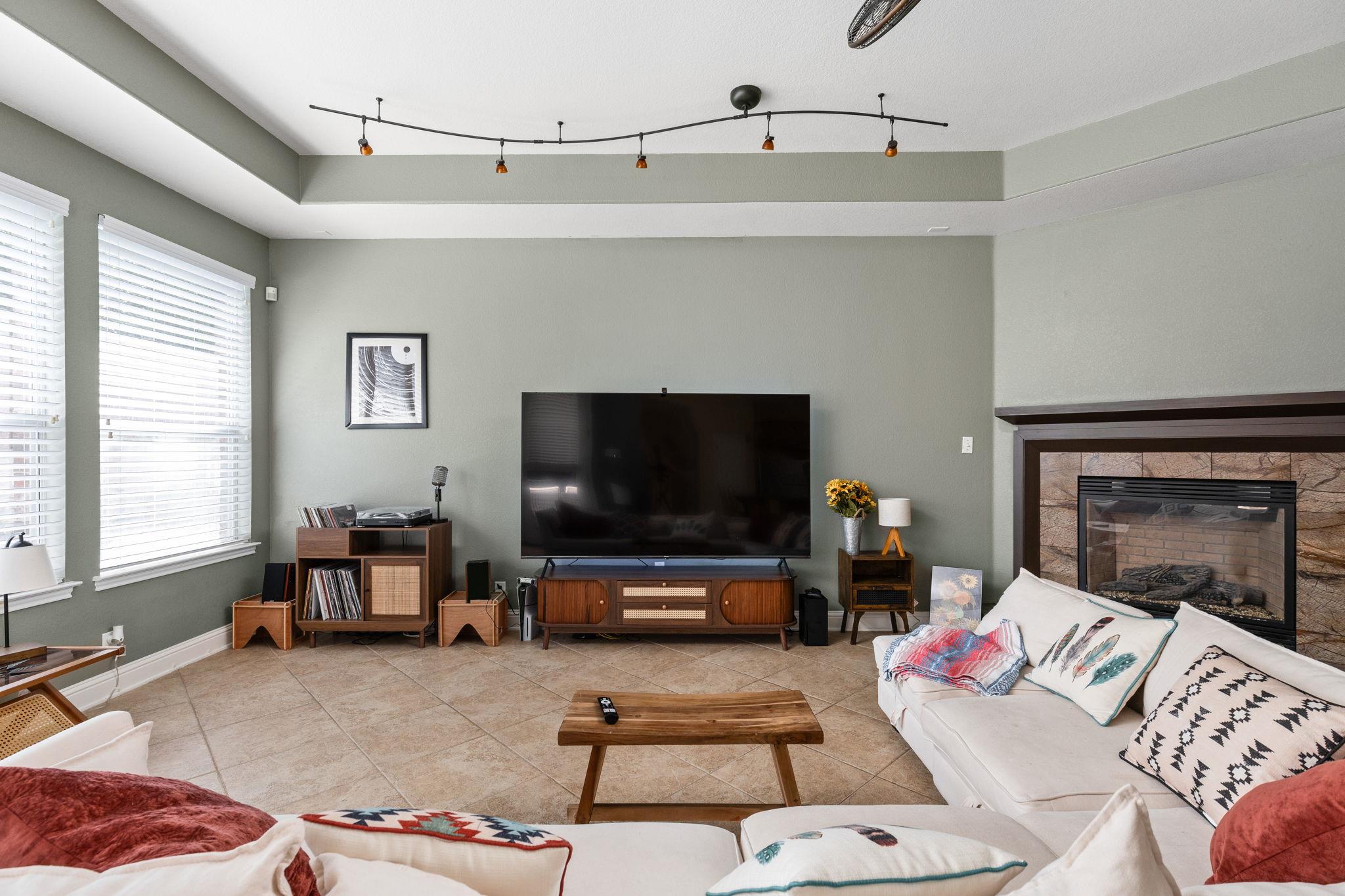 7109 Via Correto DR, Austin