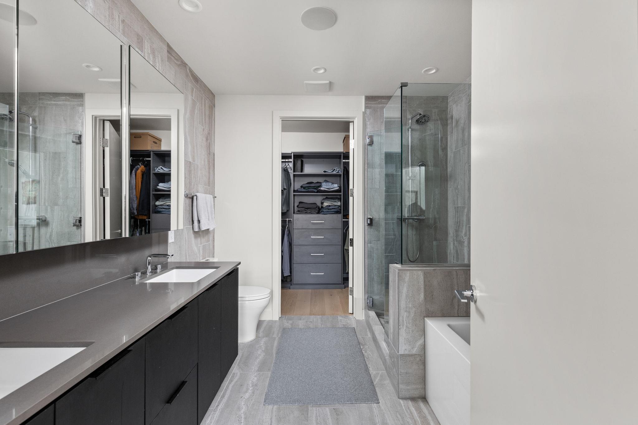 44 East Ave # 2907