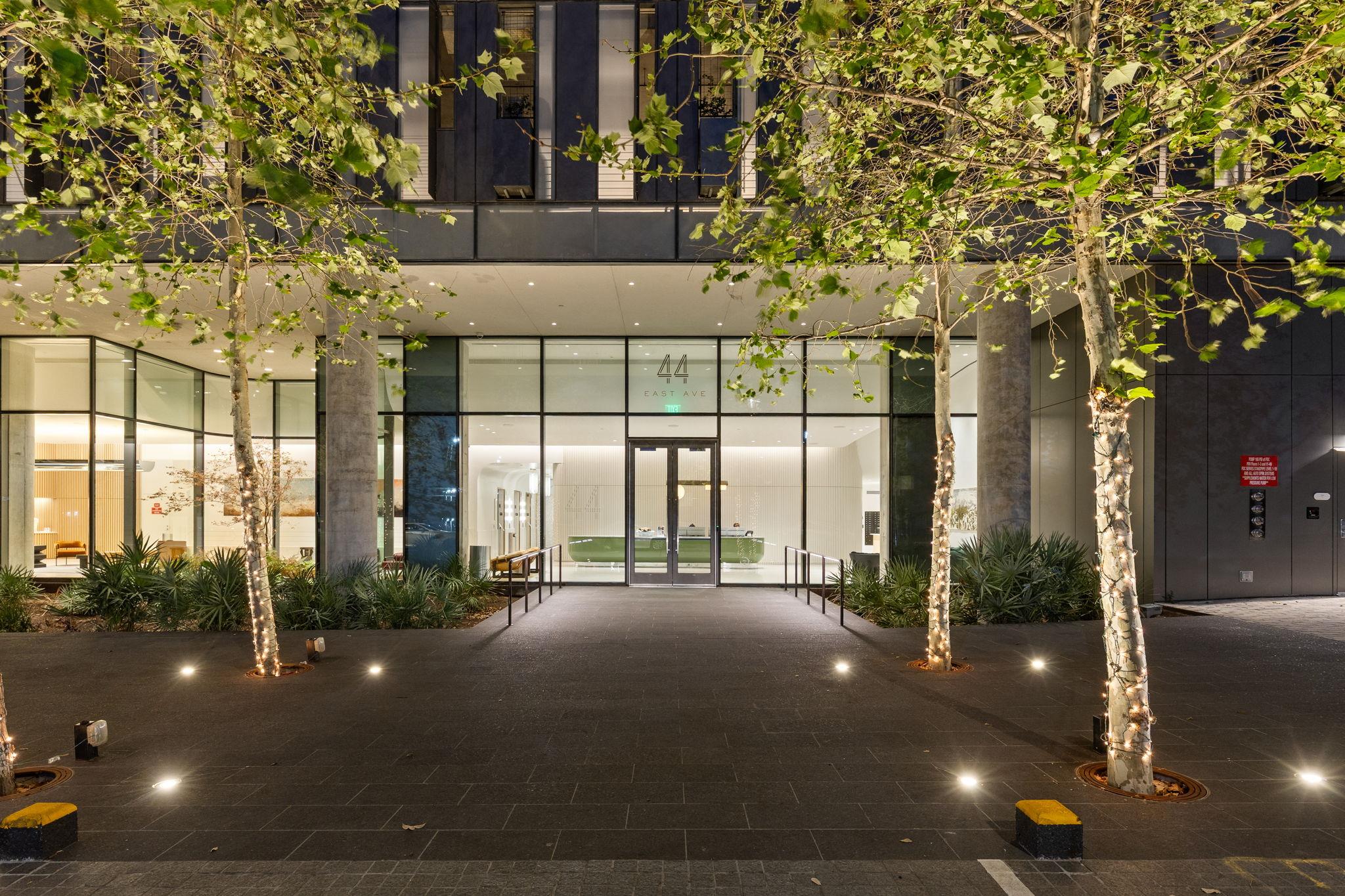 44 East Ave # 2907