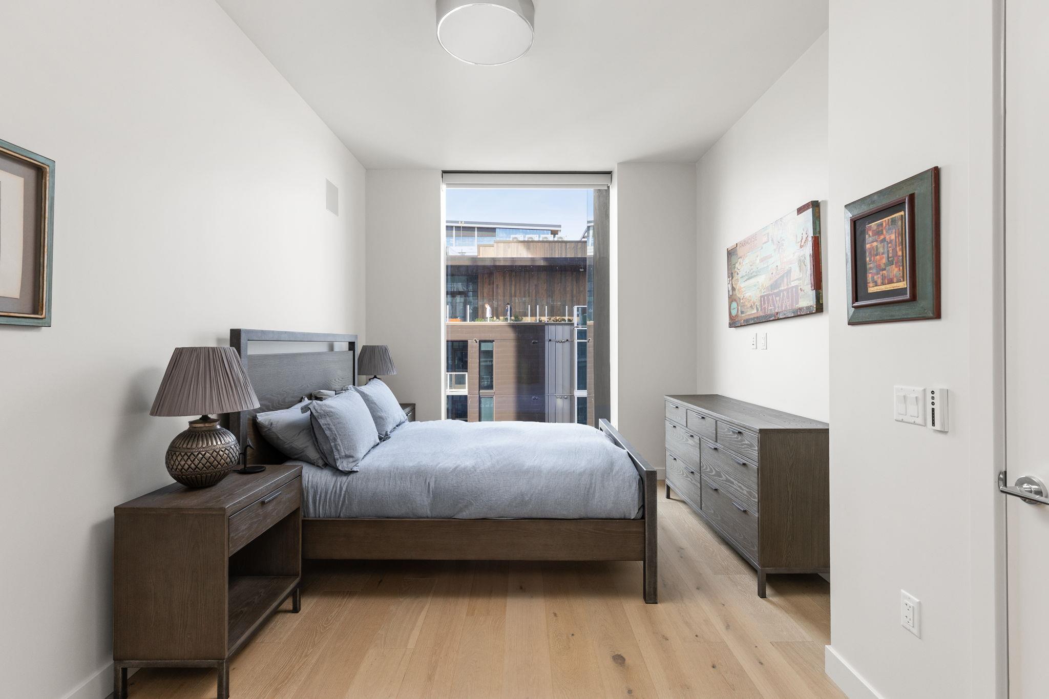 44 East Ave # 2907