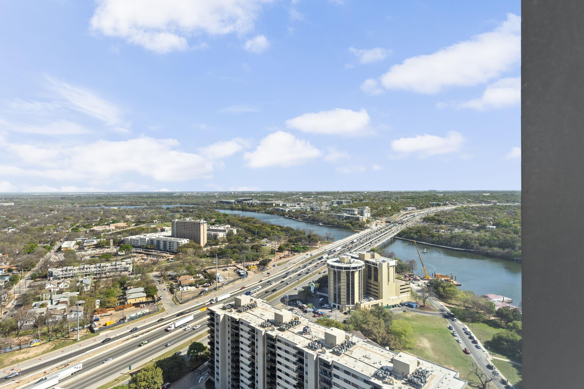 44 East Ave # 2907