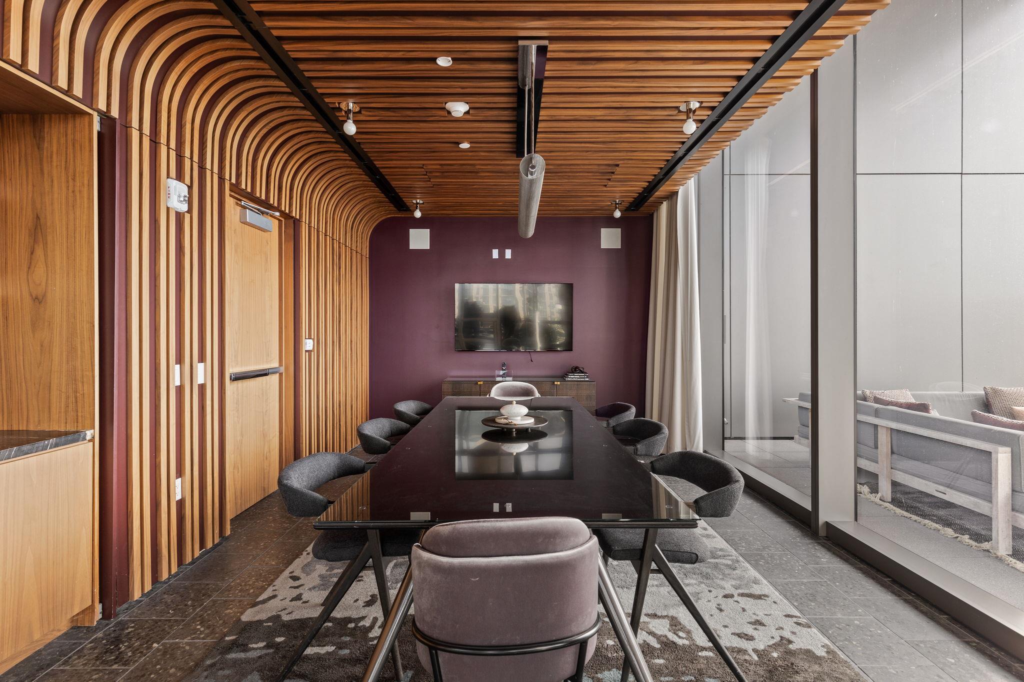 44 East Ave # 2907