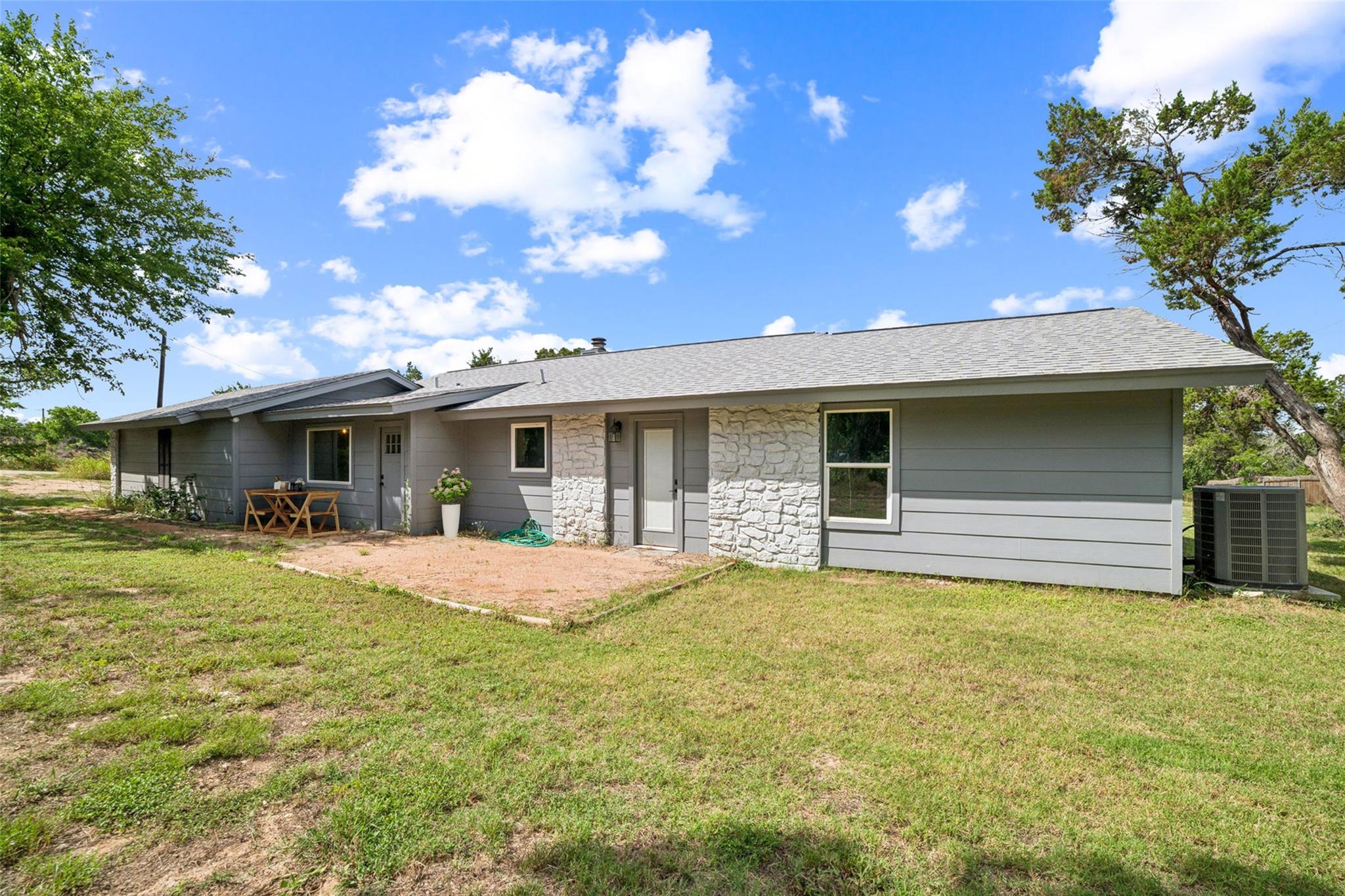 9600 Claxton DR