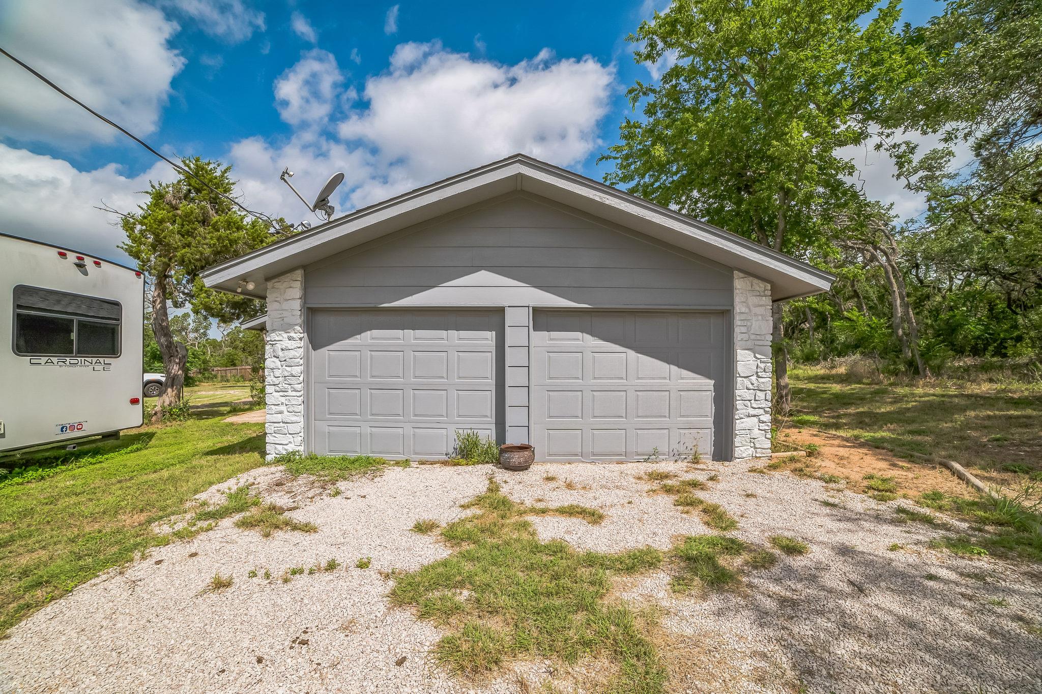 9600 Claxton DR