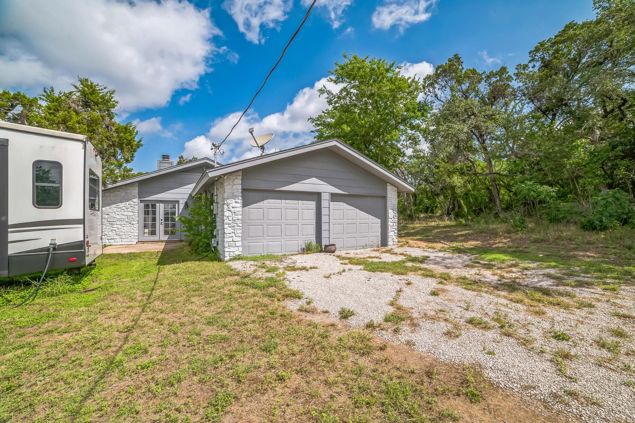 9600 Claxton DR