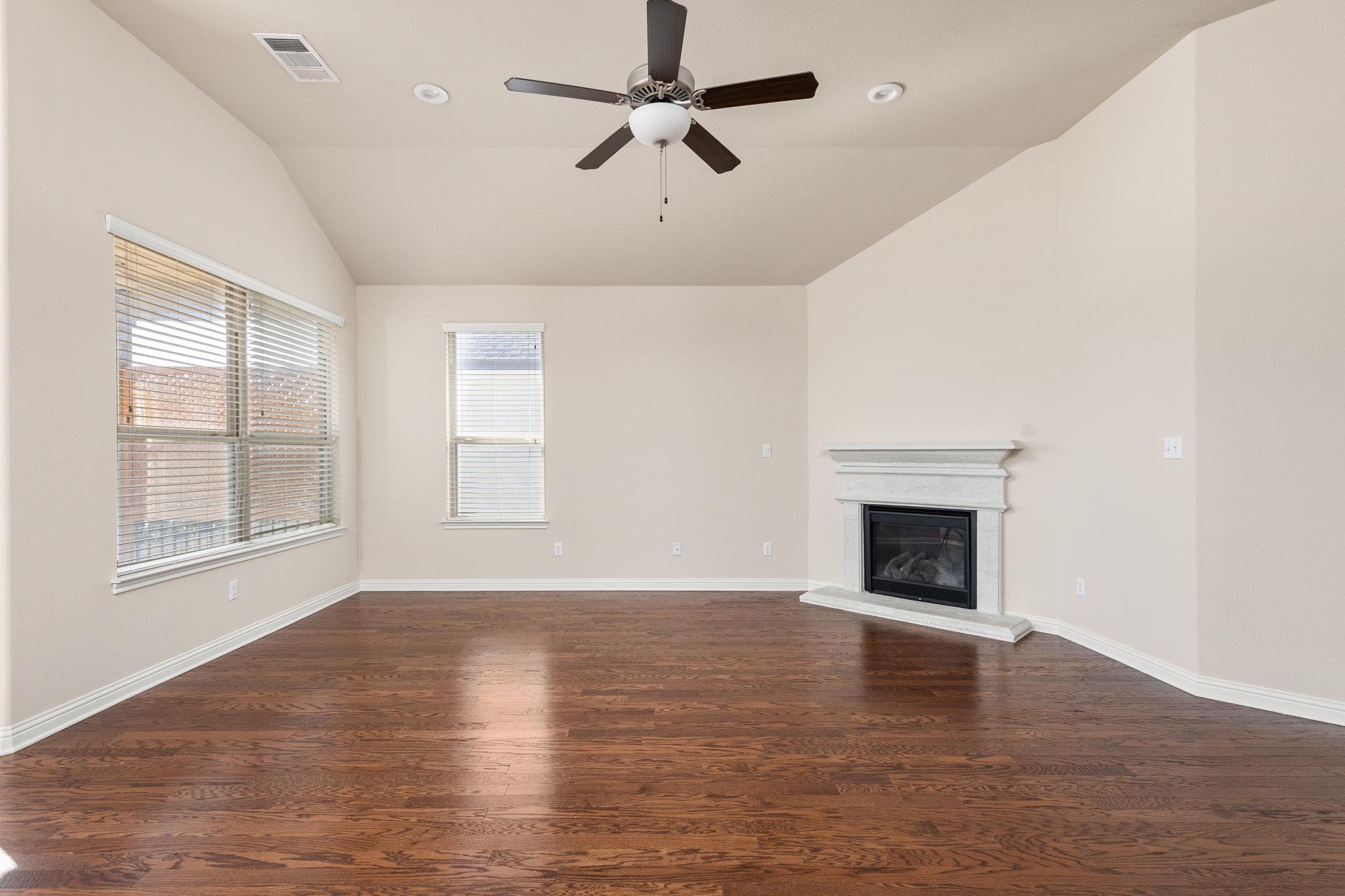 15513 Cinca Terra DR