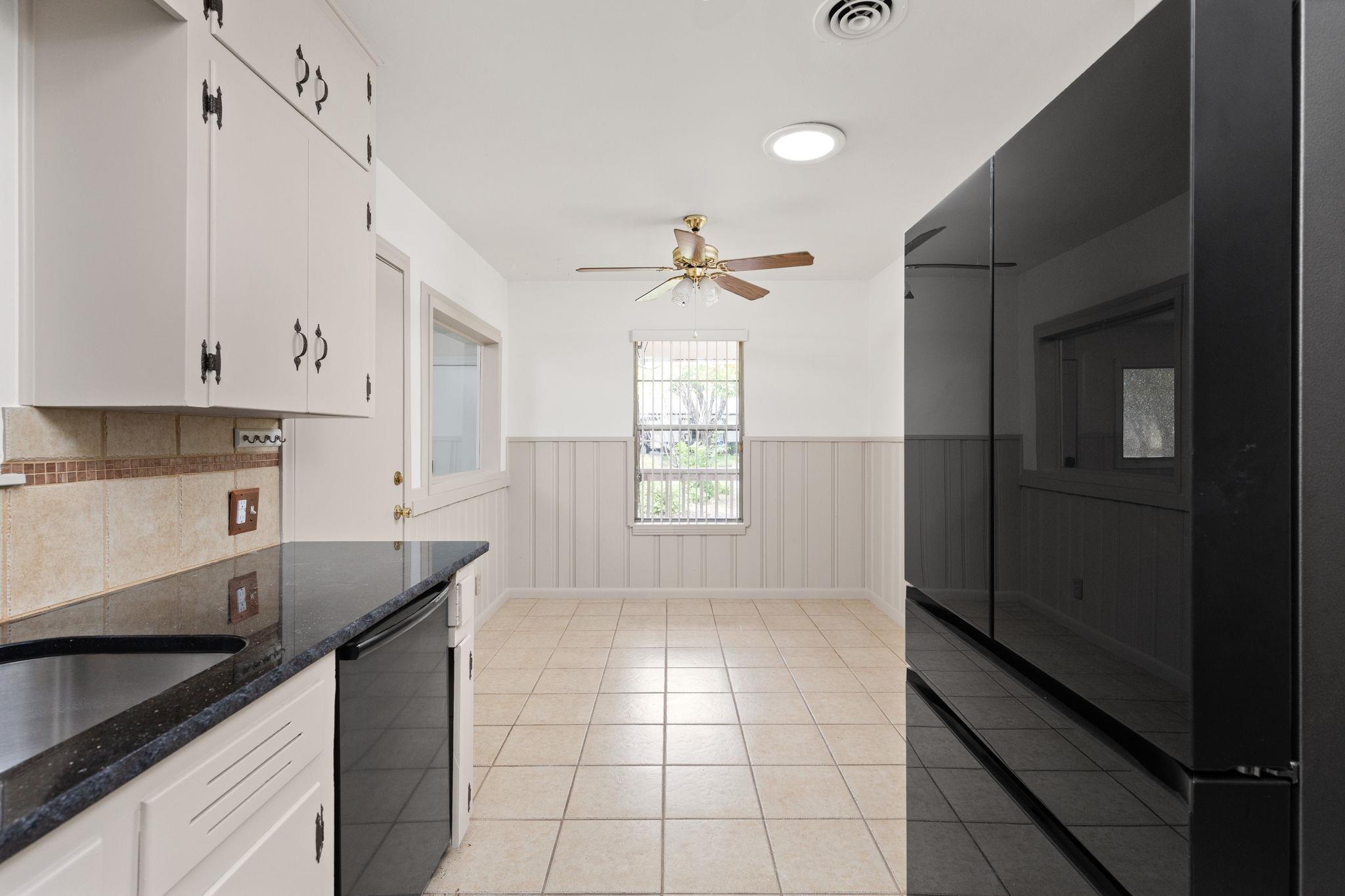 1105 Alegria RD