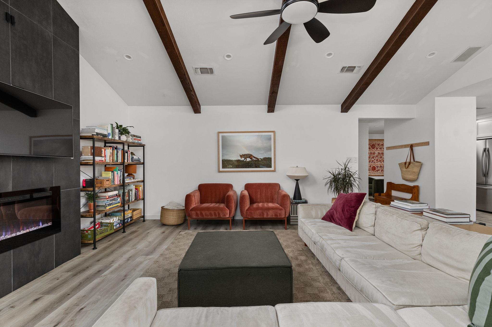 10405 Mourning Dove Dr