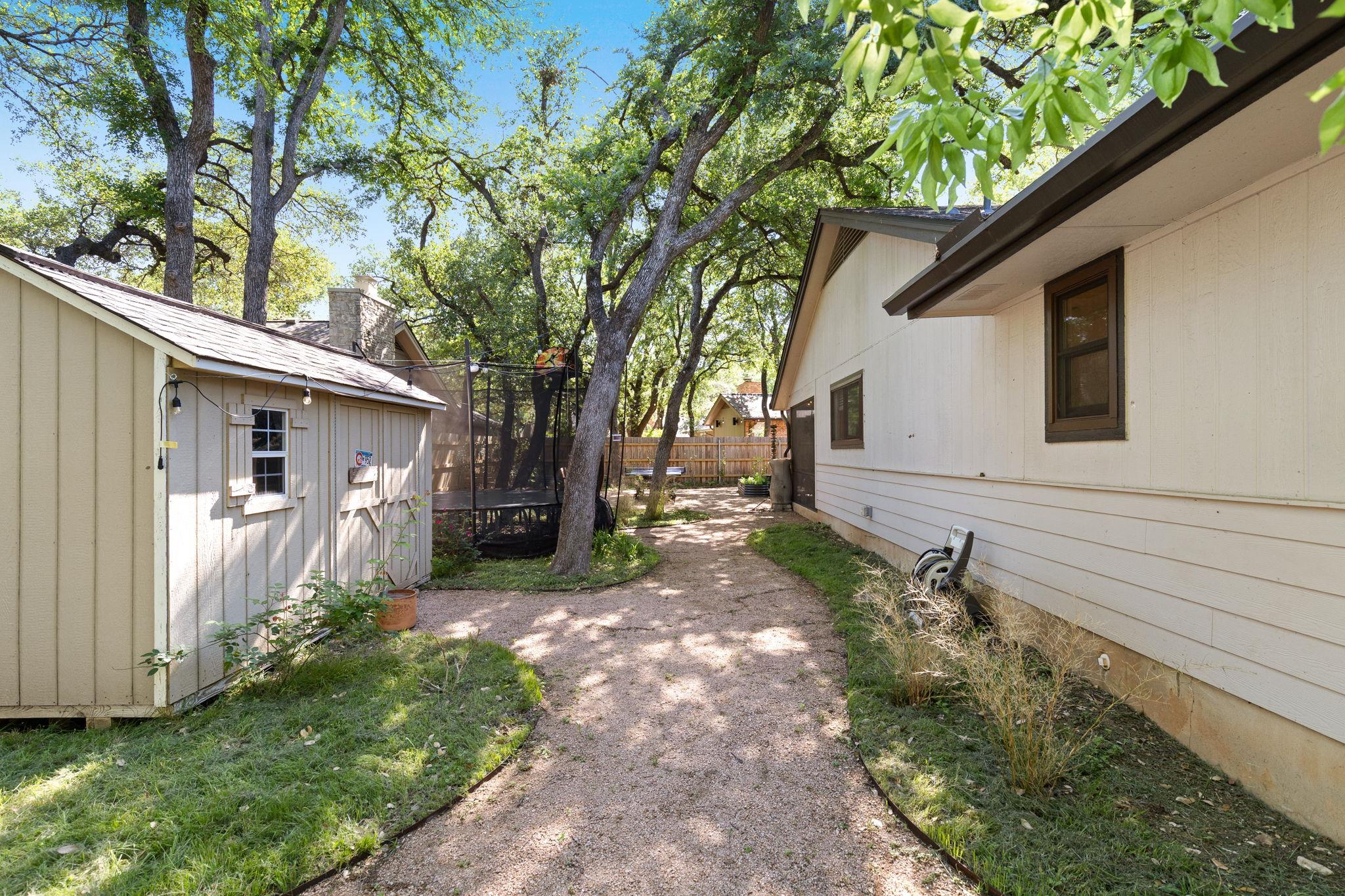 10405 Mourning Dove Dr
