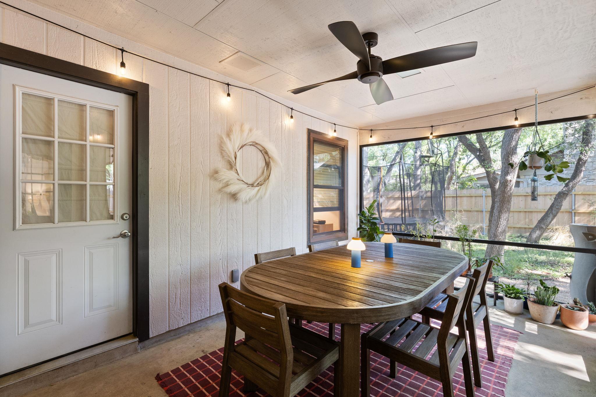 10405 Mourning Dove Dr