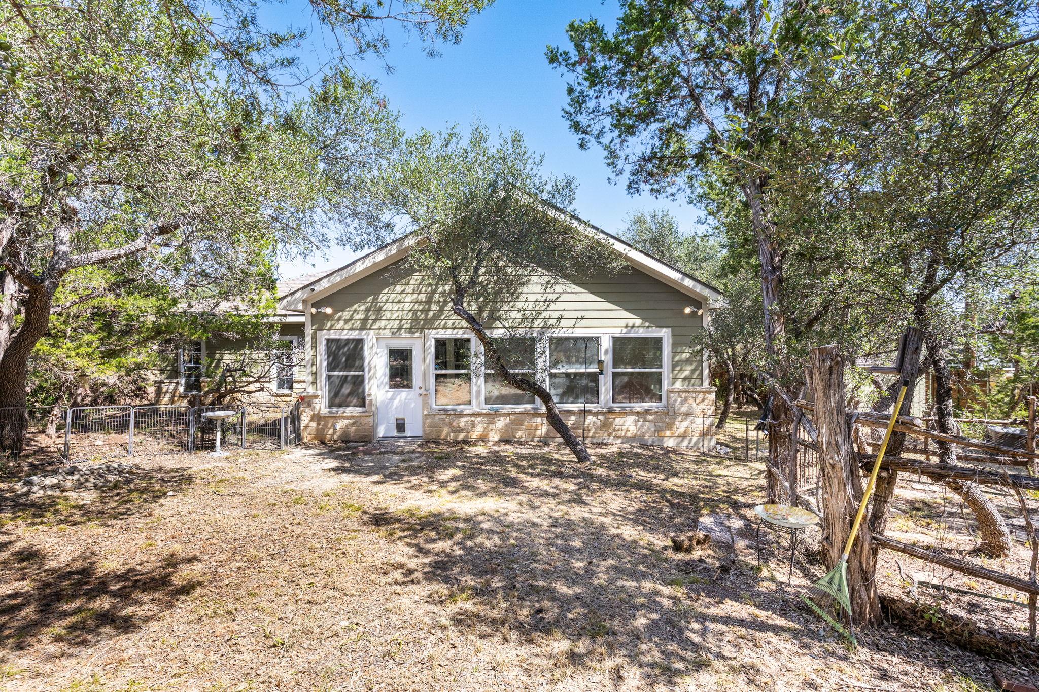 204 Deer Creek CIR