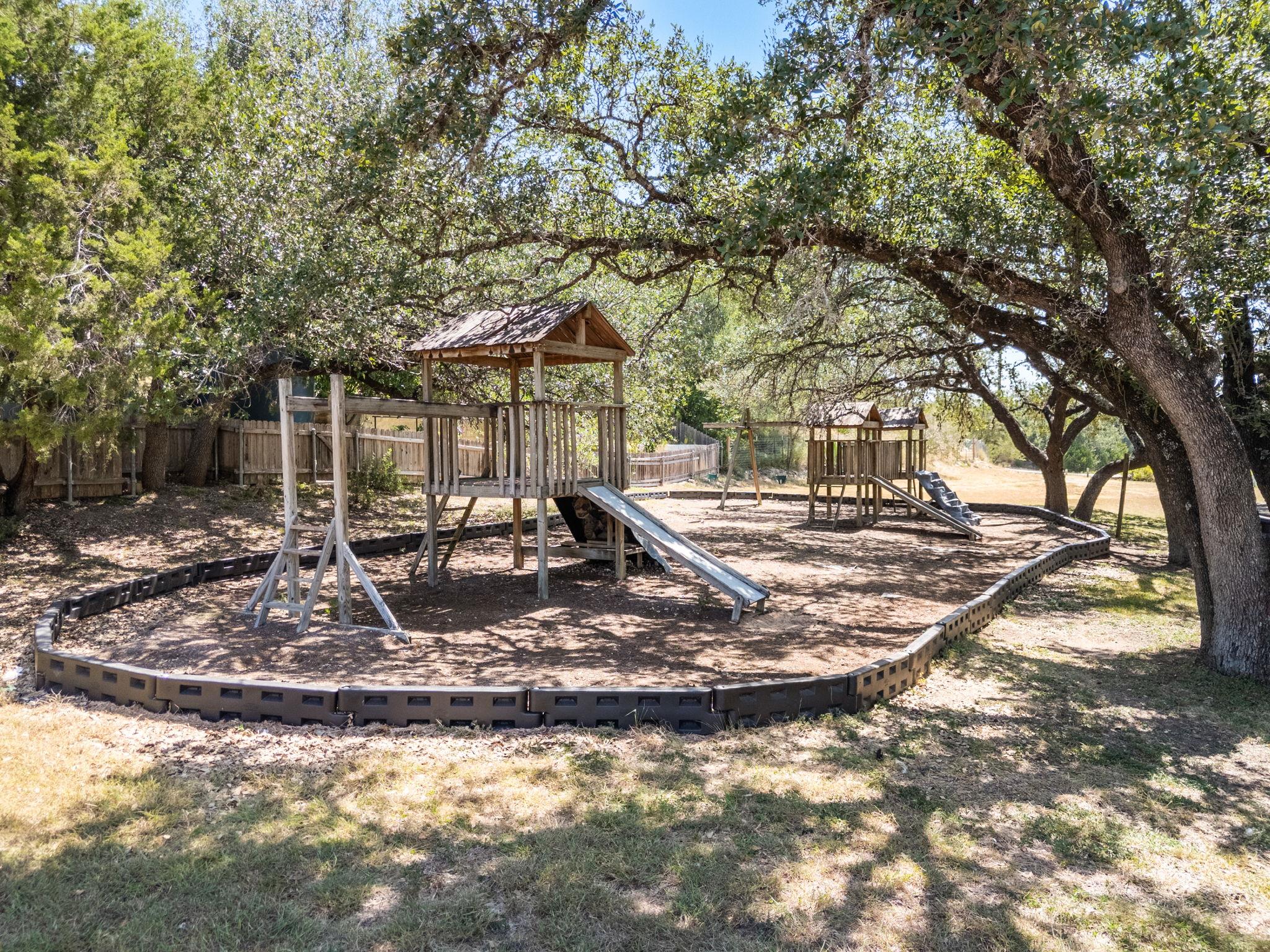 204 Deer Creek CIR