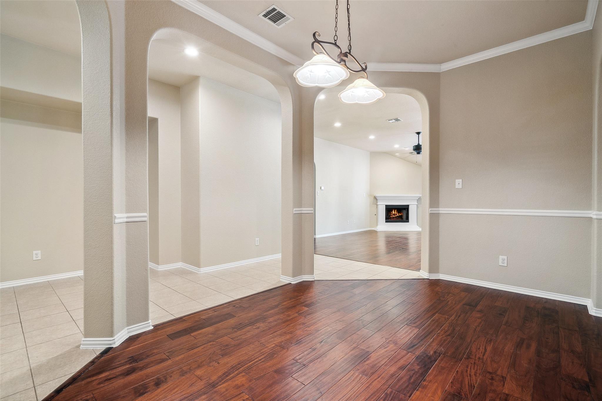 1124 Dyer Creek PL