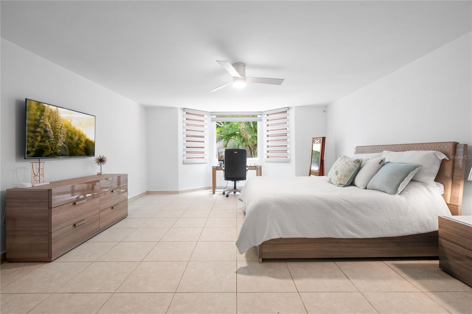 4TH ST. VILLA MERCEDES II #F5