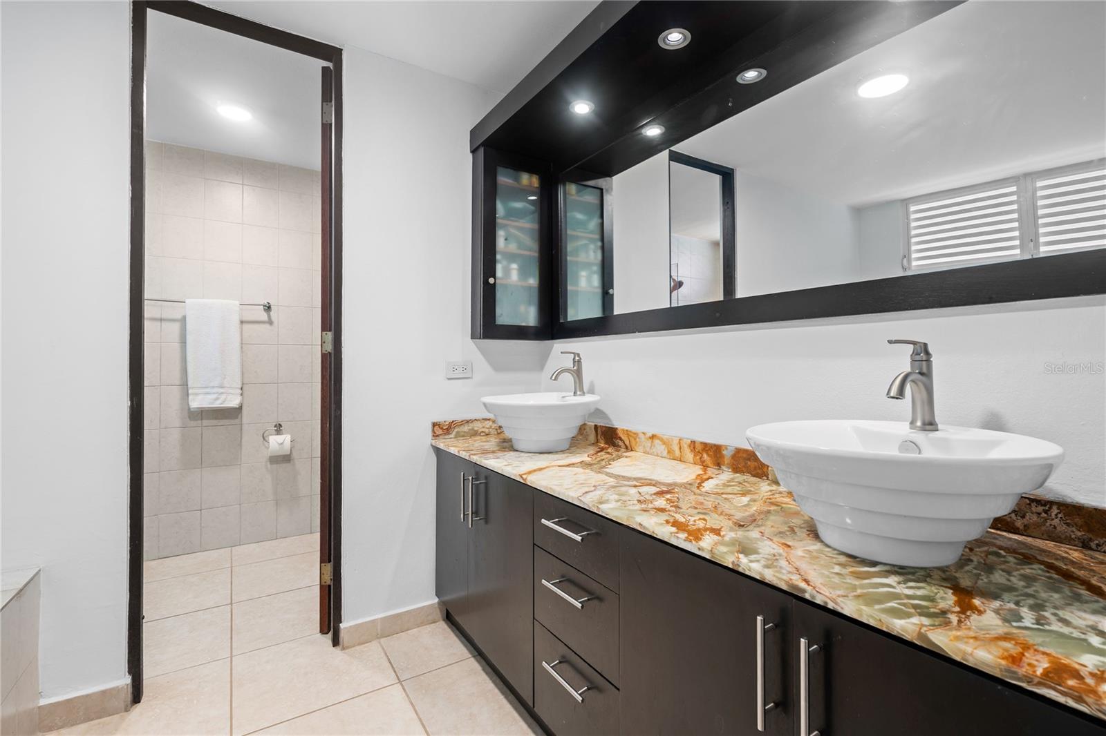 4TH ST. VILLA MERCEDES II #F5