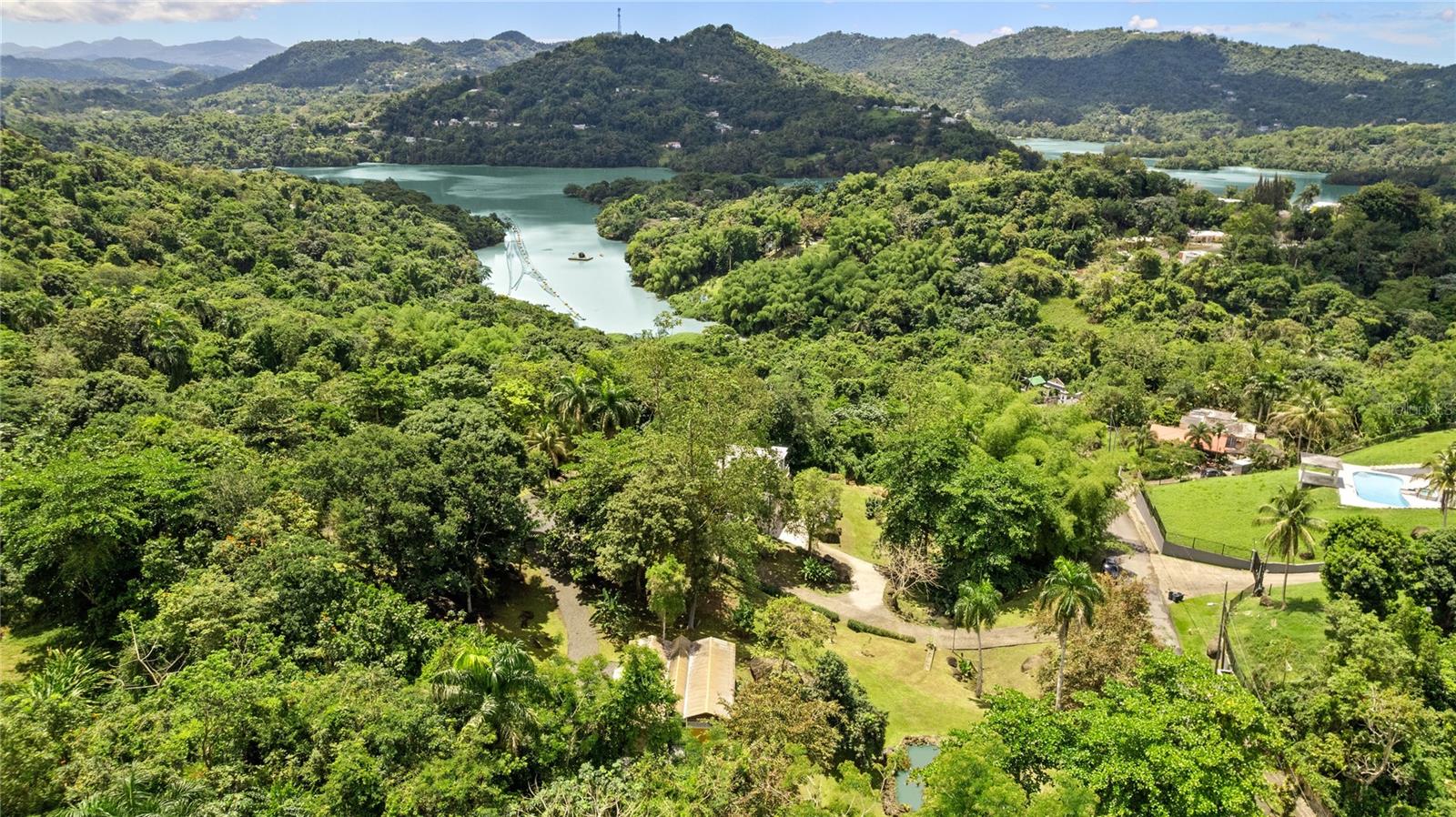 Cll 301 HACIENDAS DEL LAGO 70