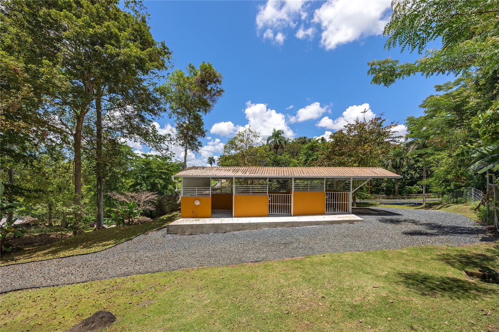 Cll 301 HACIENDAS DEL LAGO 70