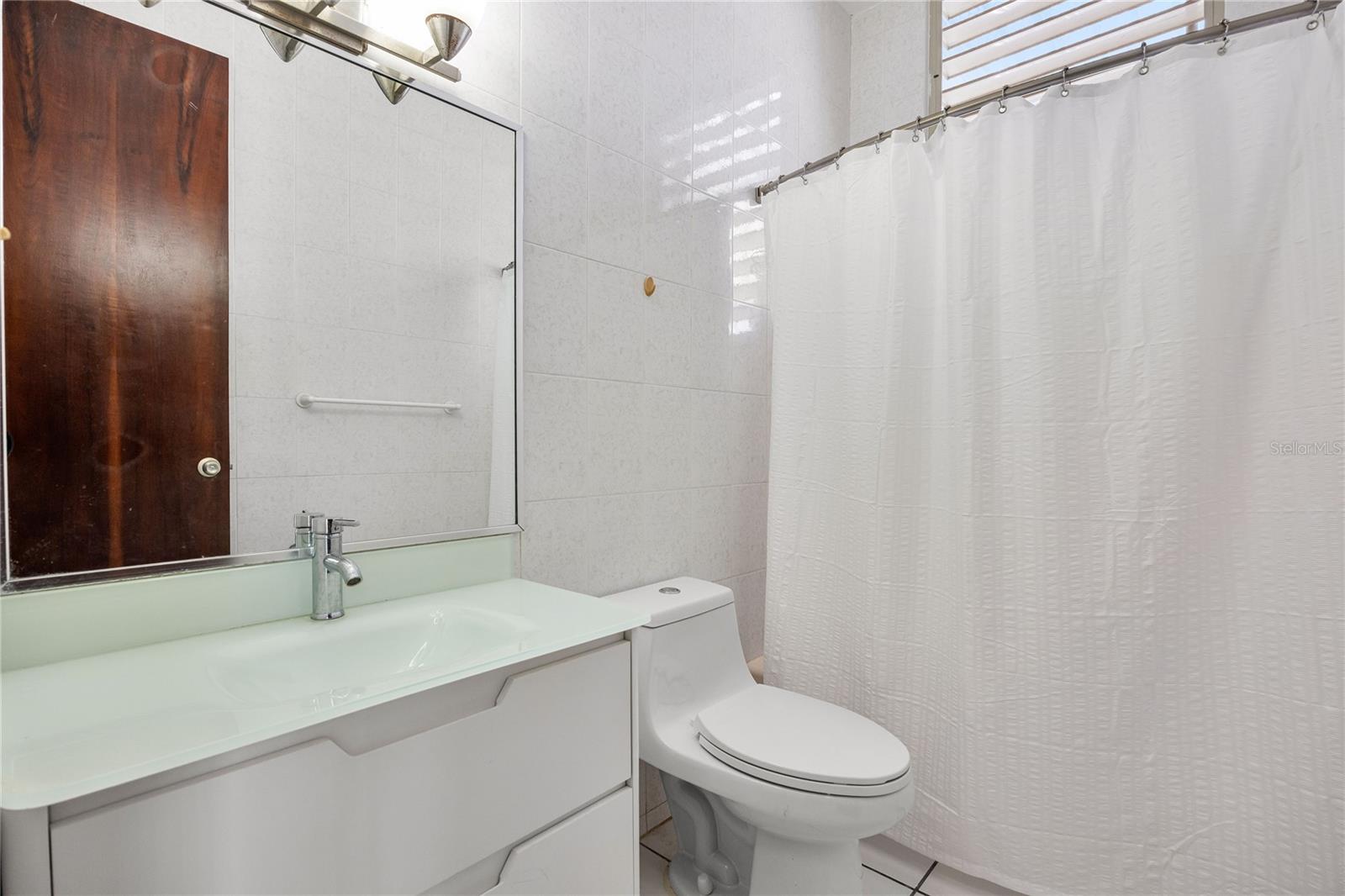 1 Street PASEO MAYOR #E-19