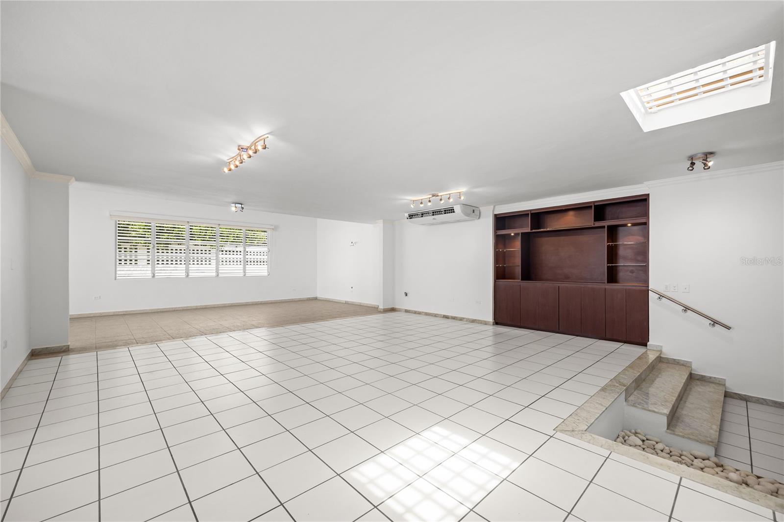 1 Street PASEO MAYOR #E-19