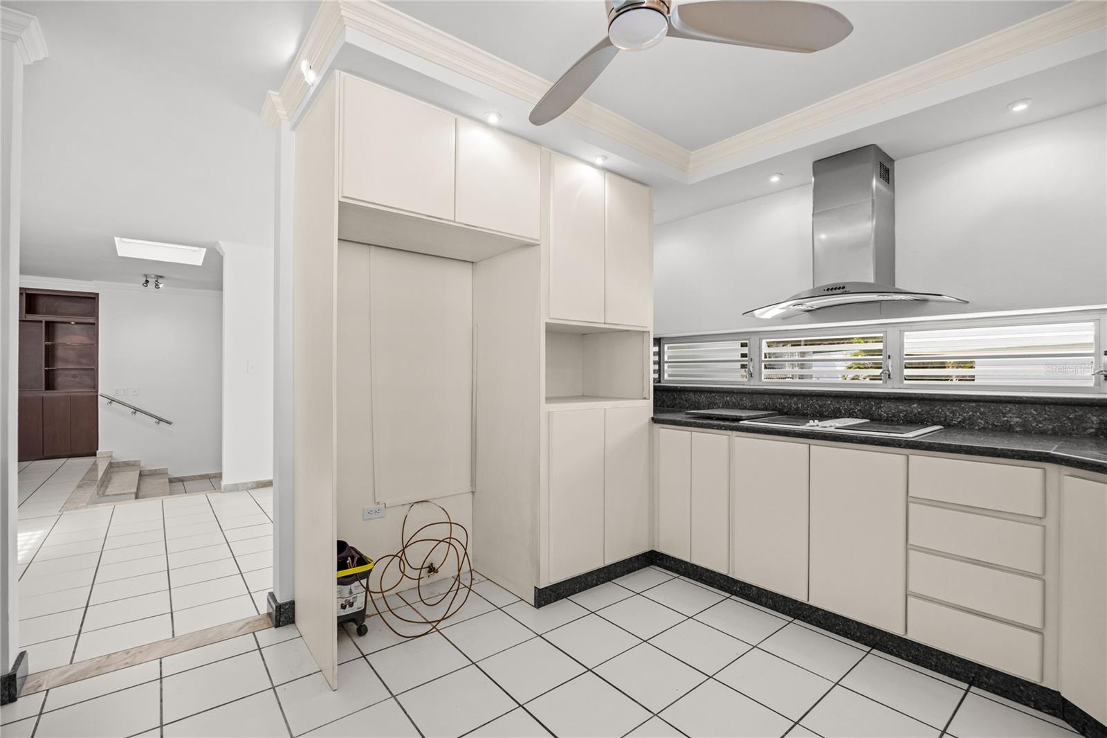 1 Street PASEO MAYOR #E-19