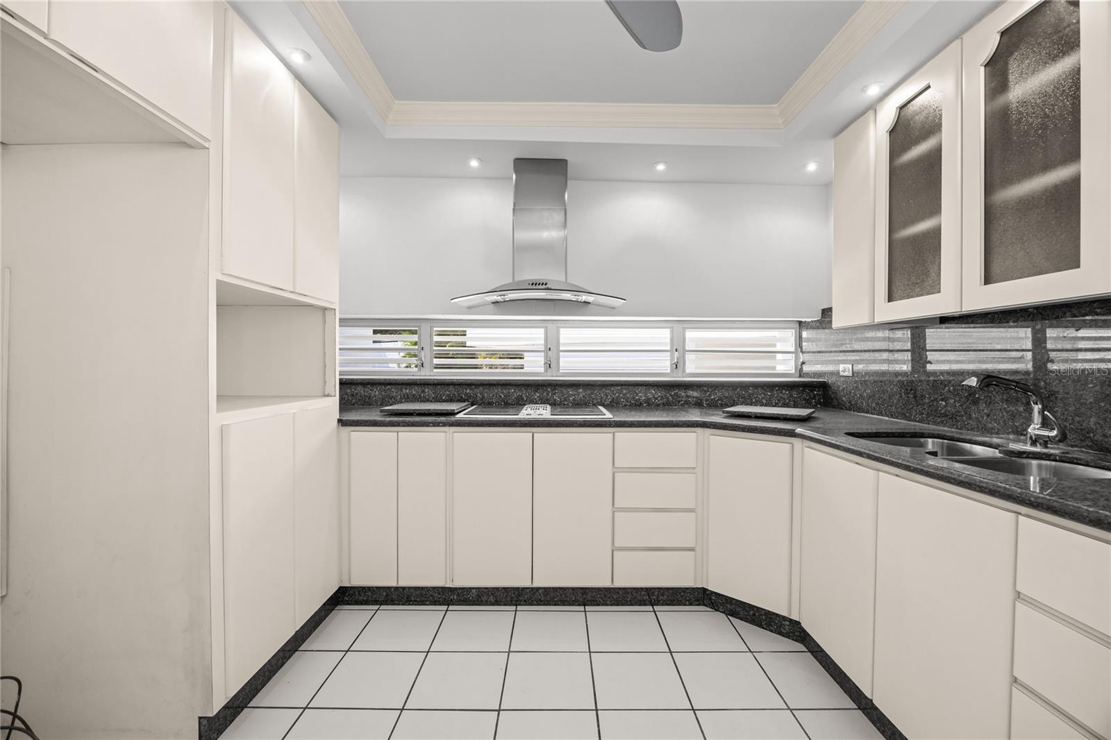 1 Street PASEO MAYOR #E-19