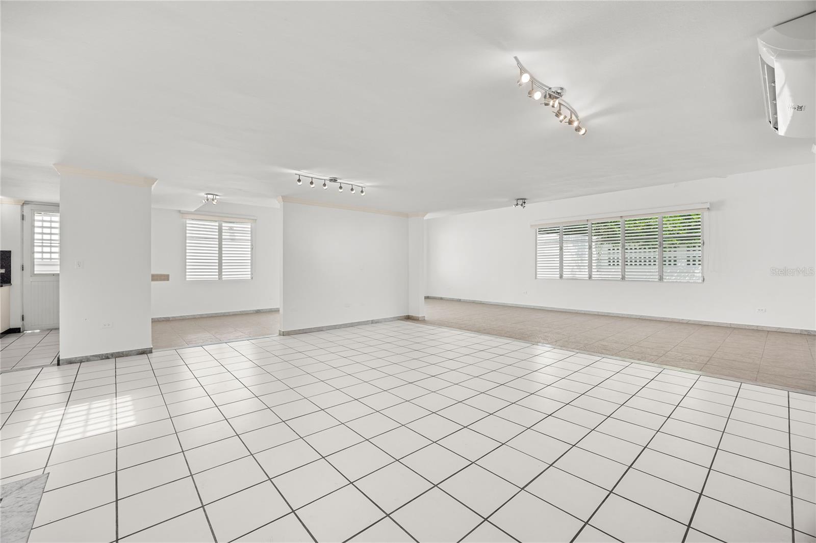 1 Street PASEO MAYOR #E-19