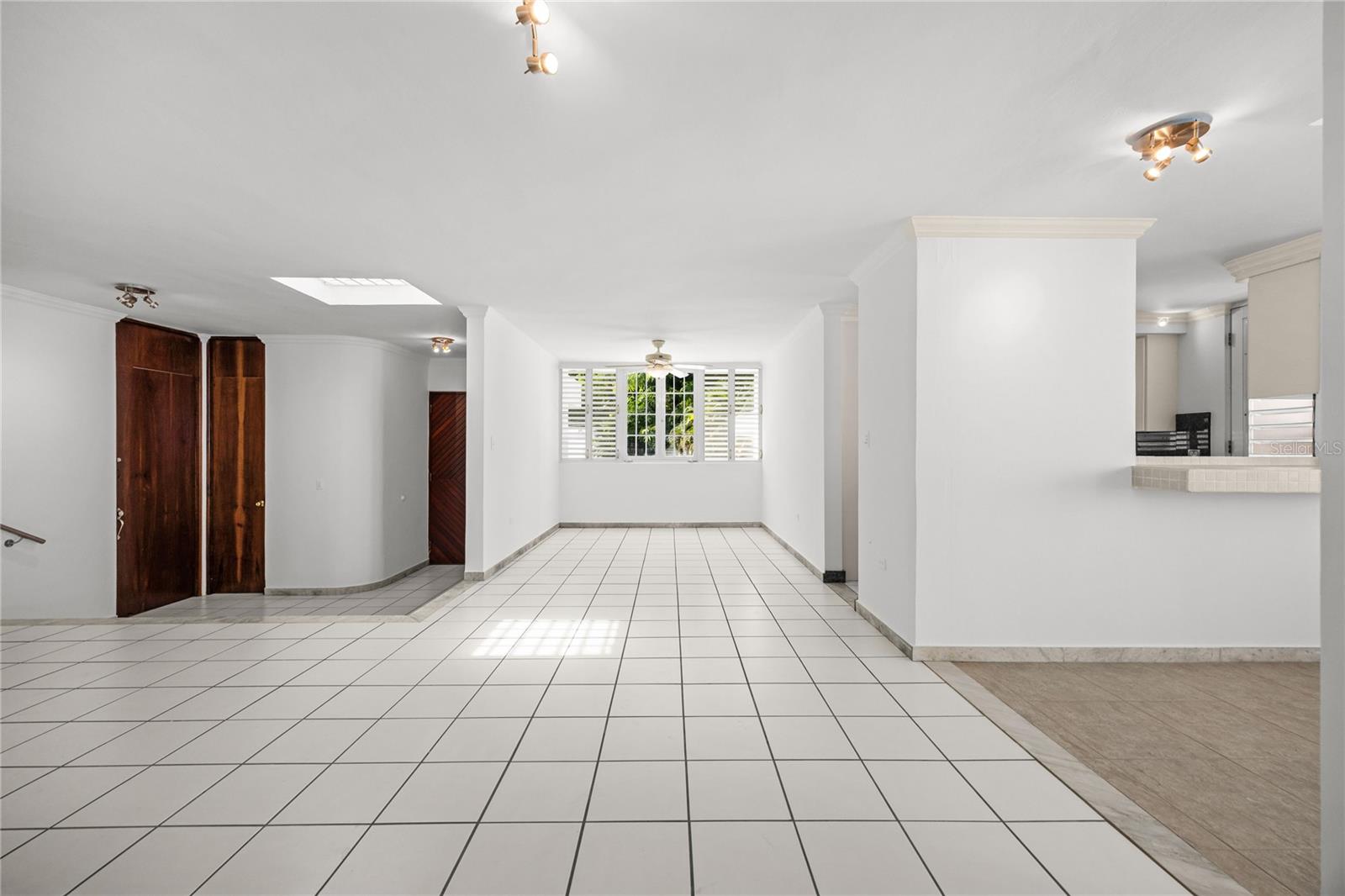 1 Street PASEO MAYOR #E-19