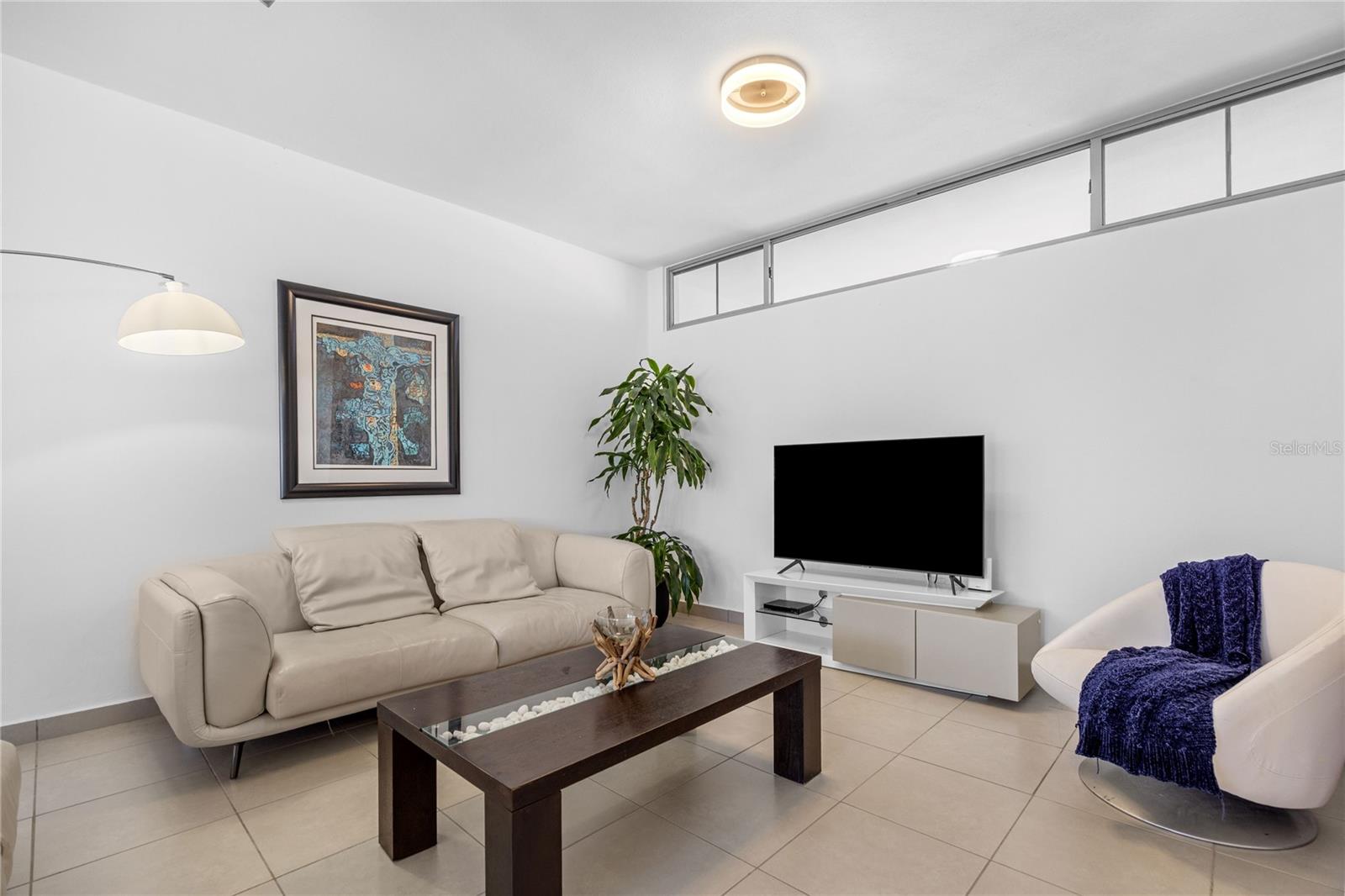 11 MONT REAL ST. #14