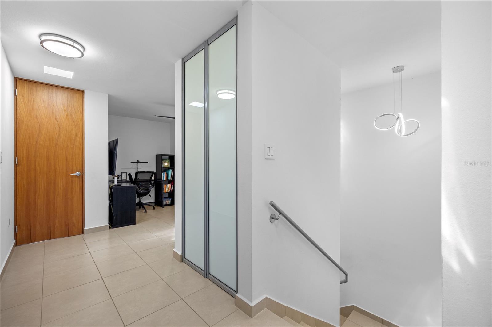 11 MONT REAL ST. #14