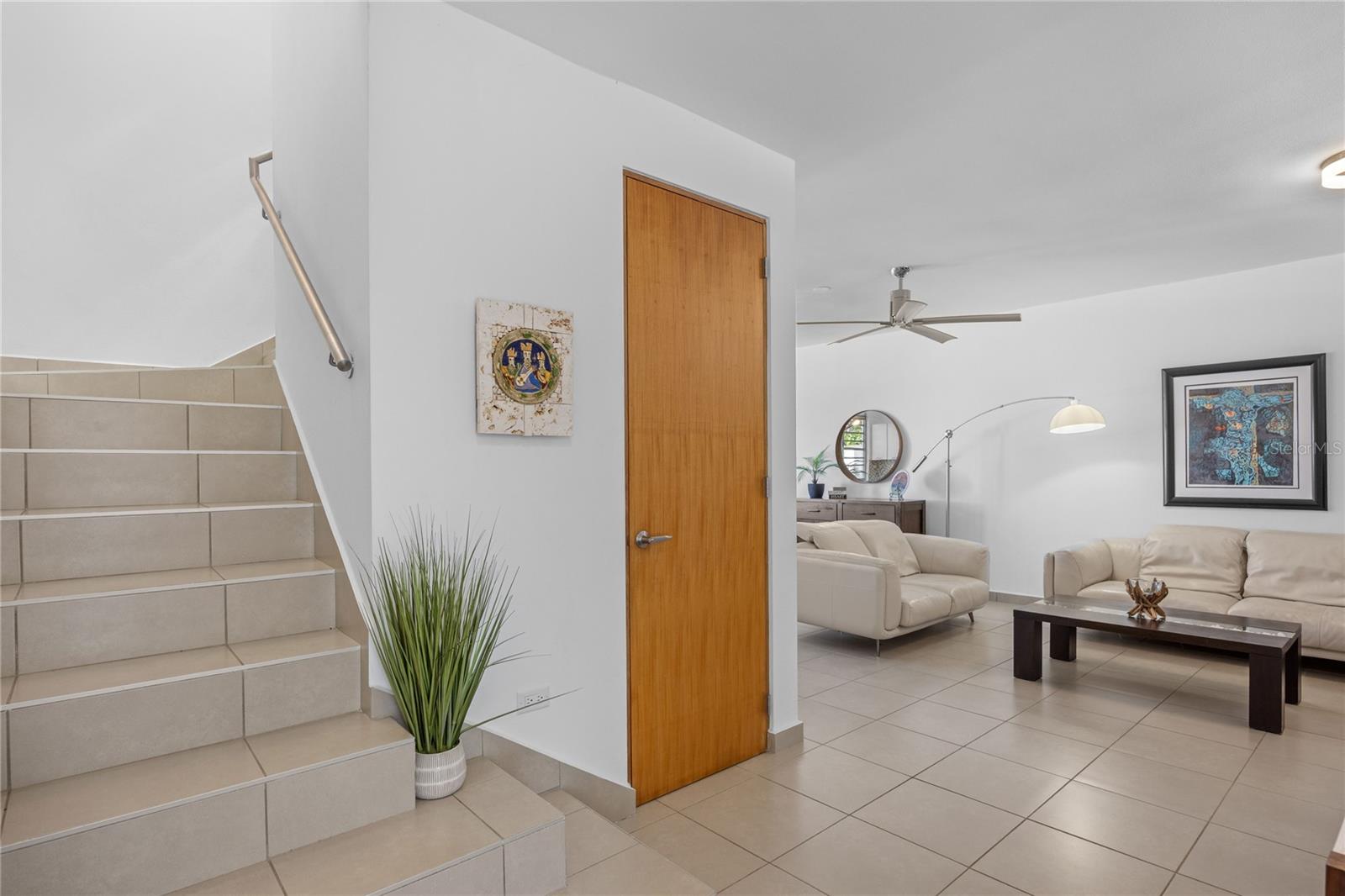 11 MONT REAL ST. #14