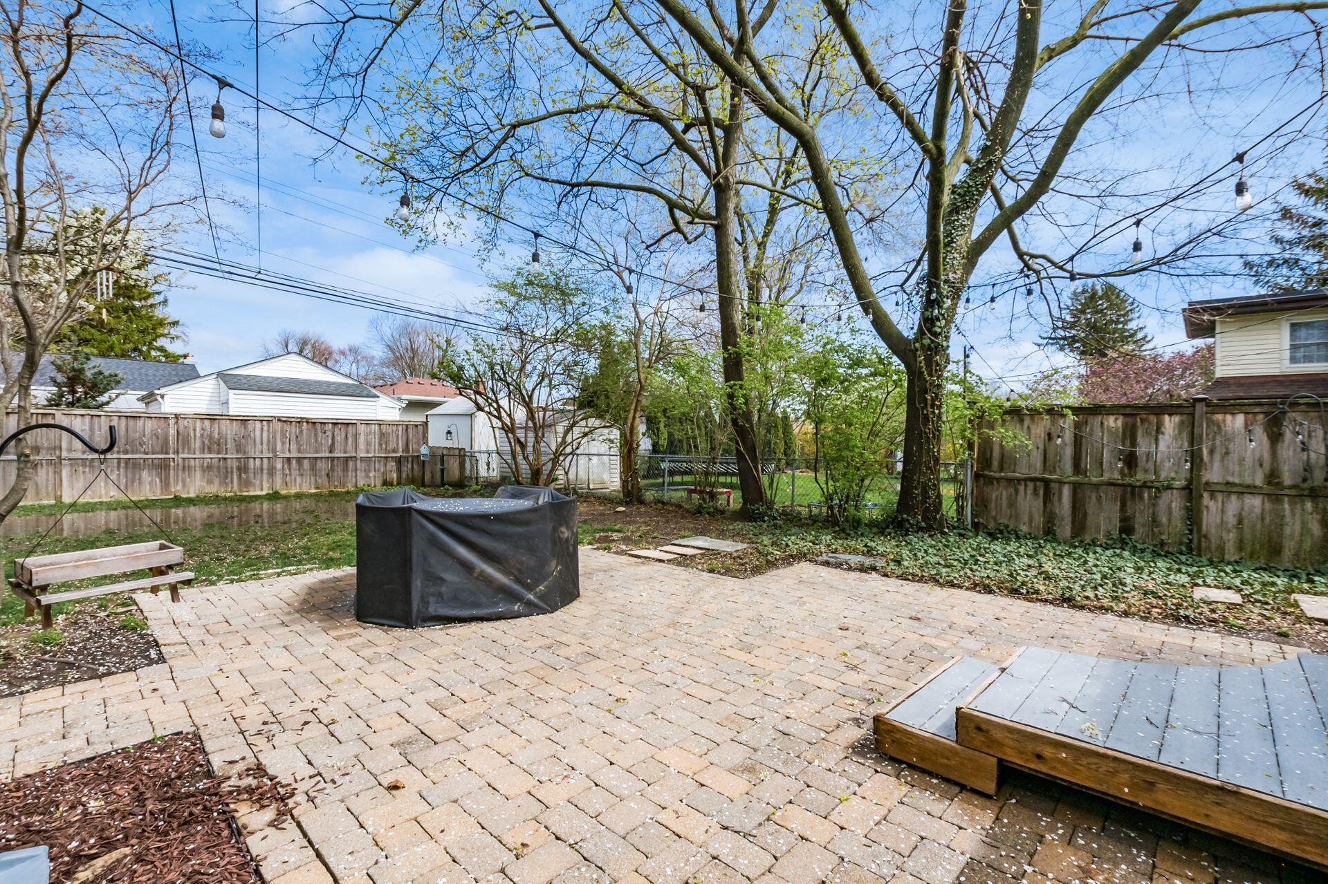 1490 College Hill Drive