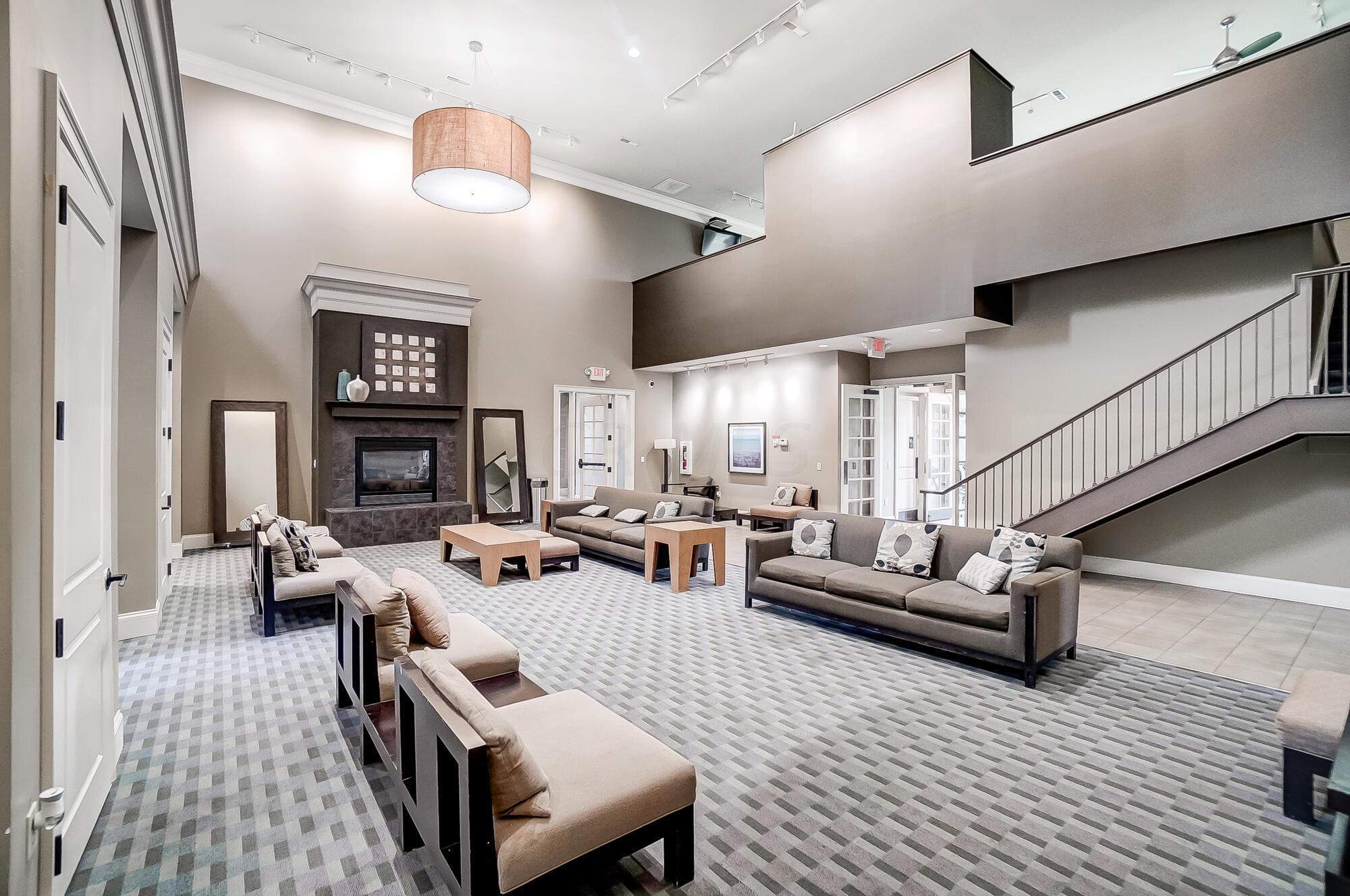5524 Sentinel Falls Street, Unit 4