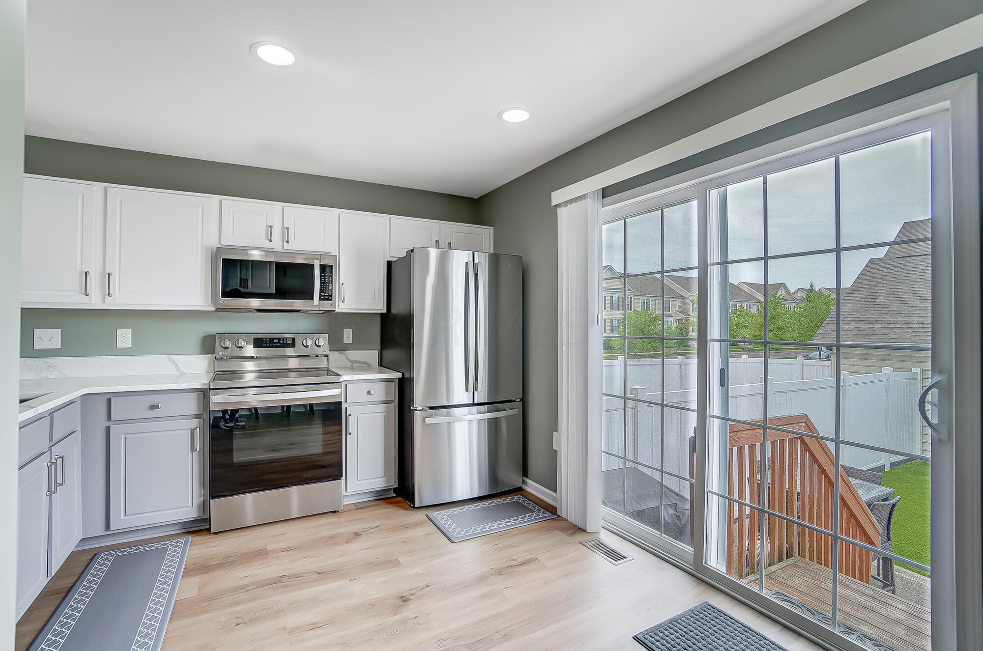 5524 Sentinel Falls Street, Unit 4