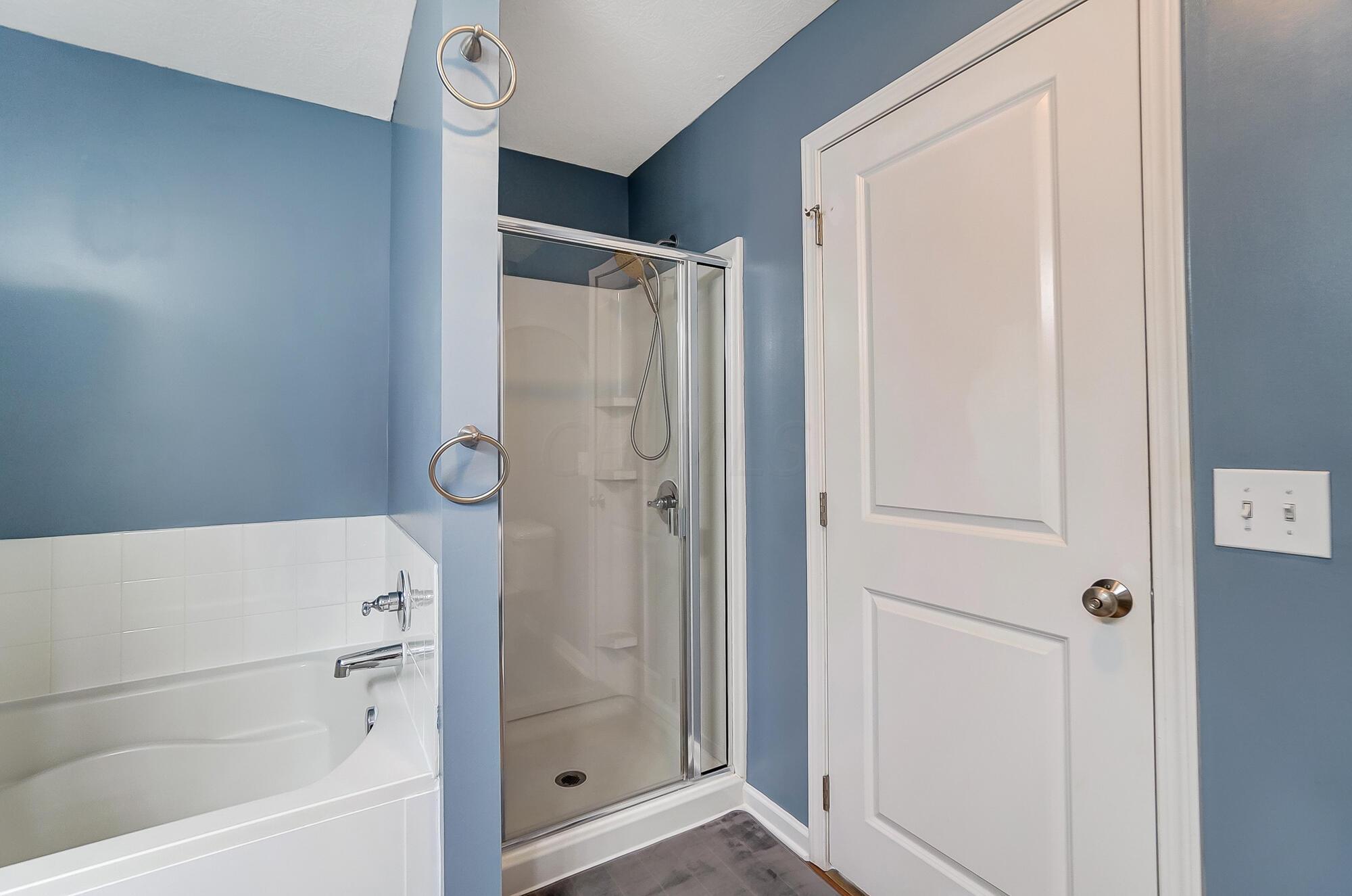 5524 Sentinel Falls Street, Unit 4