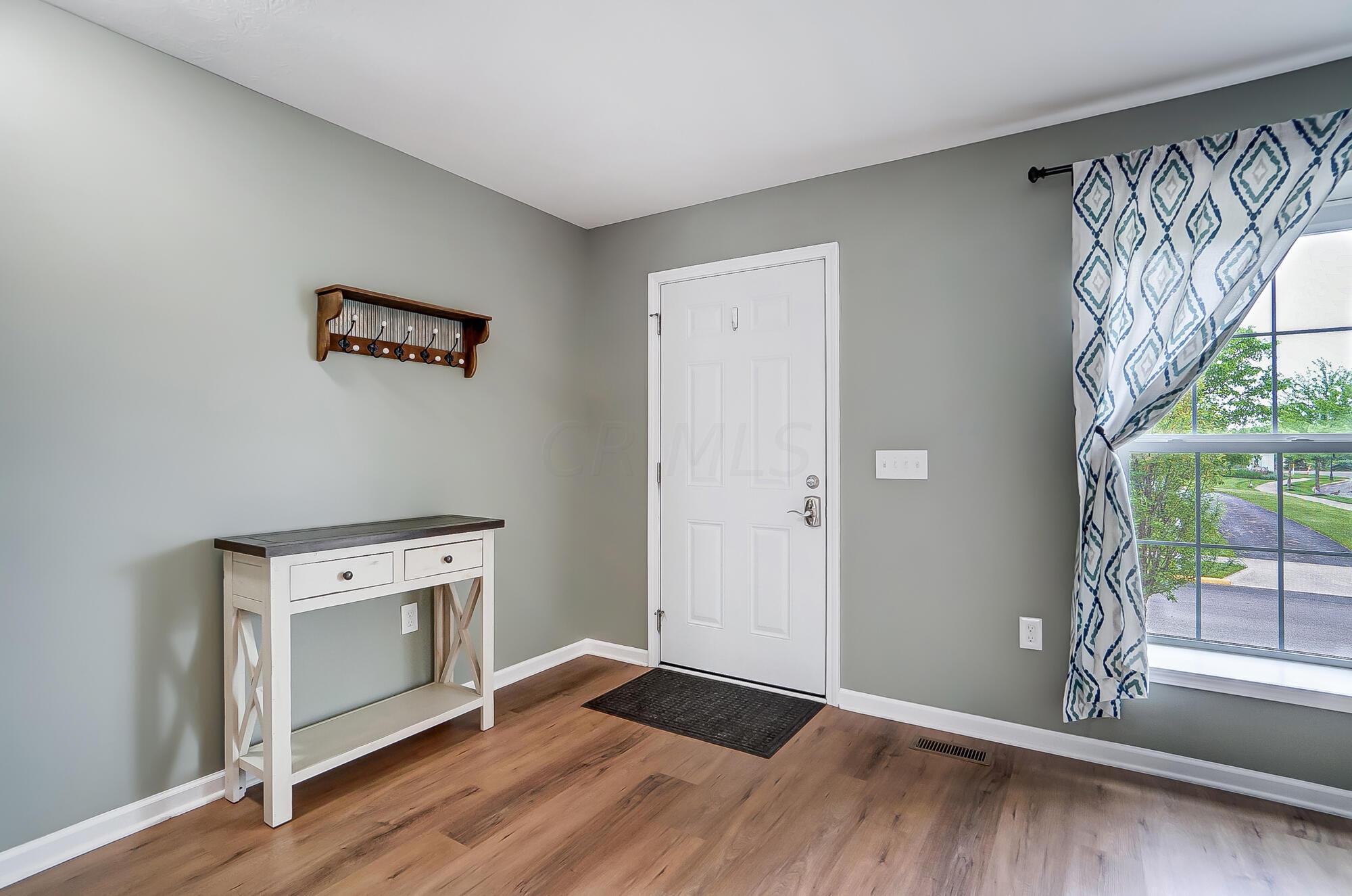 5524 Sentinel Falls Street, Unit 4