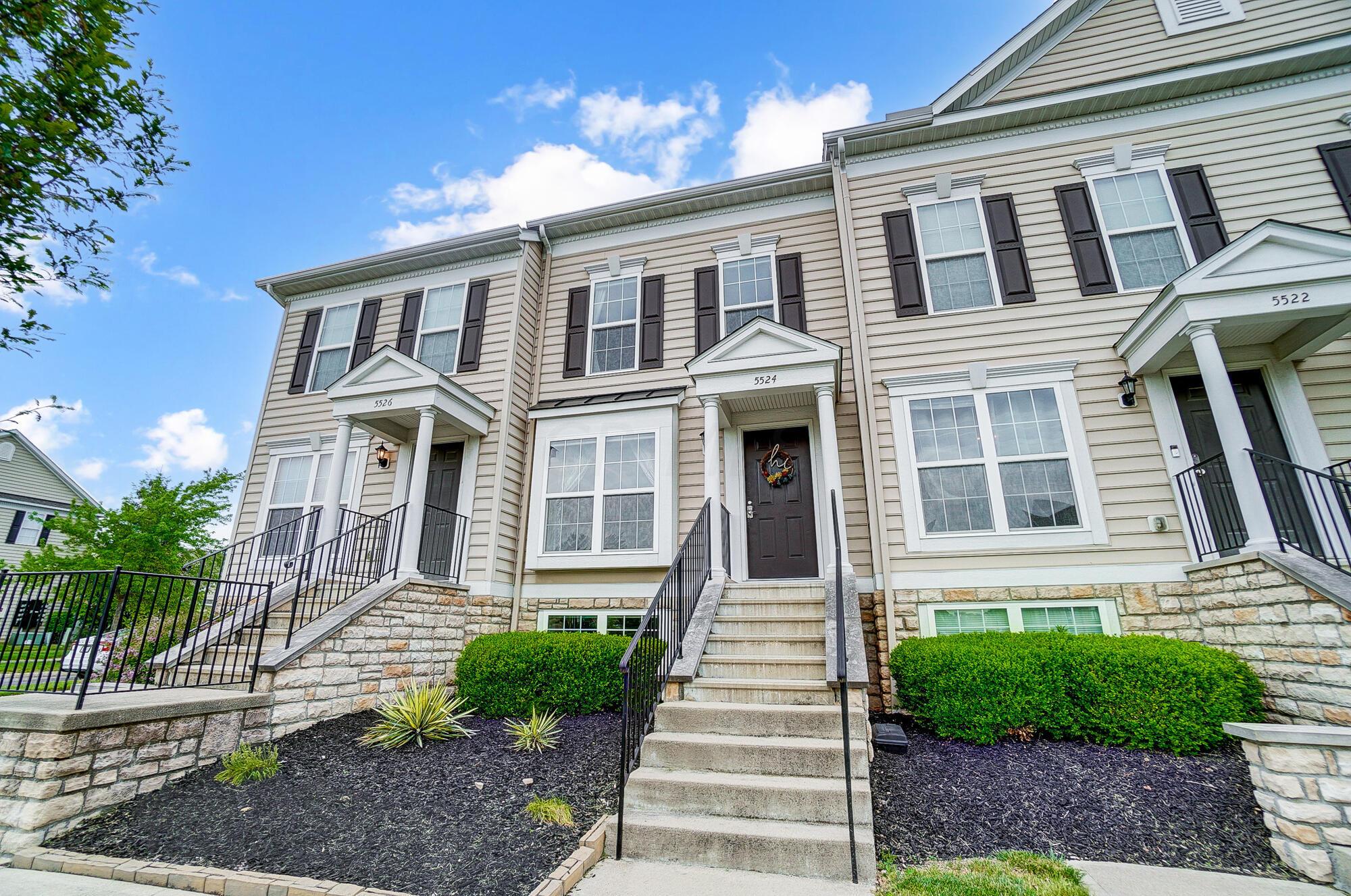 5524 Sentinel Falls Street, Unit 4