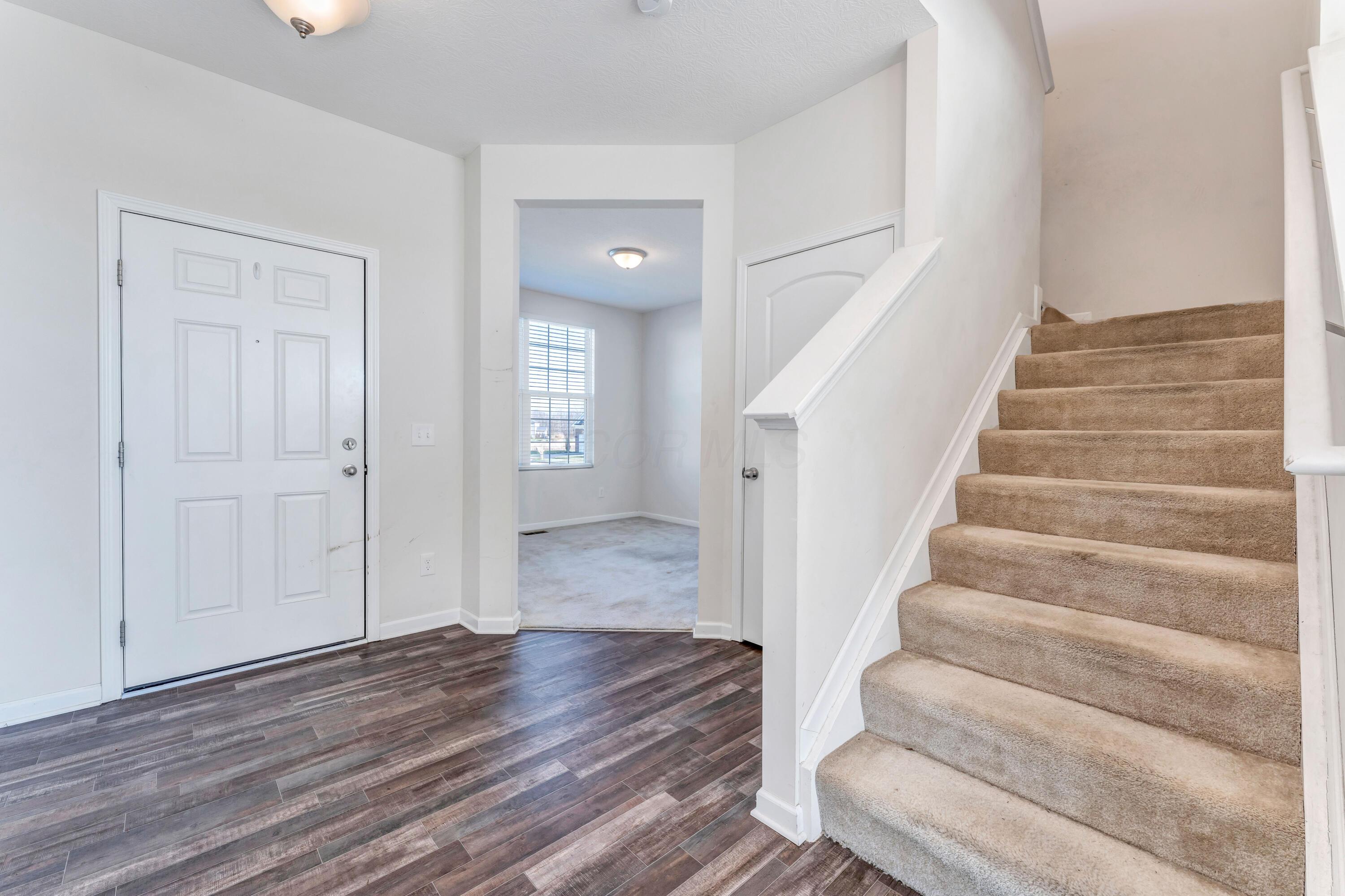 909 Peacock Drive