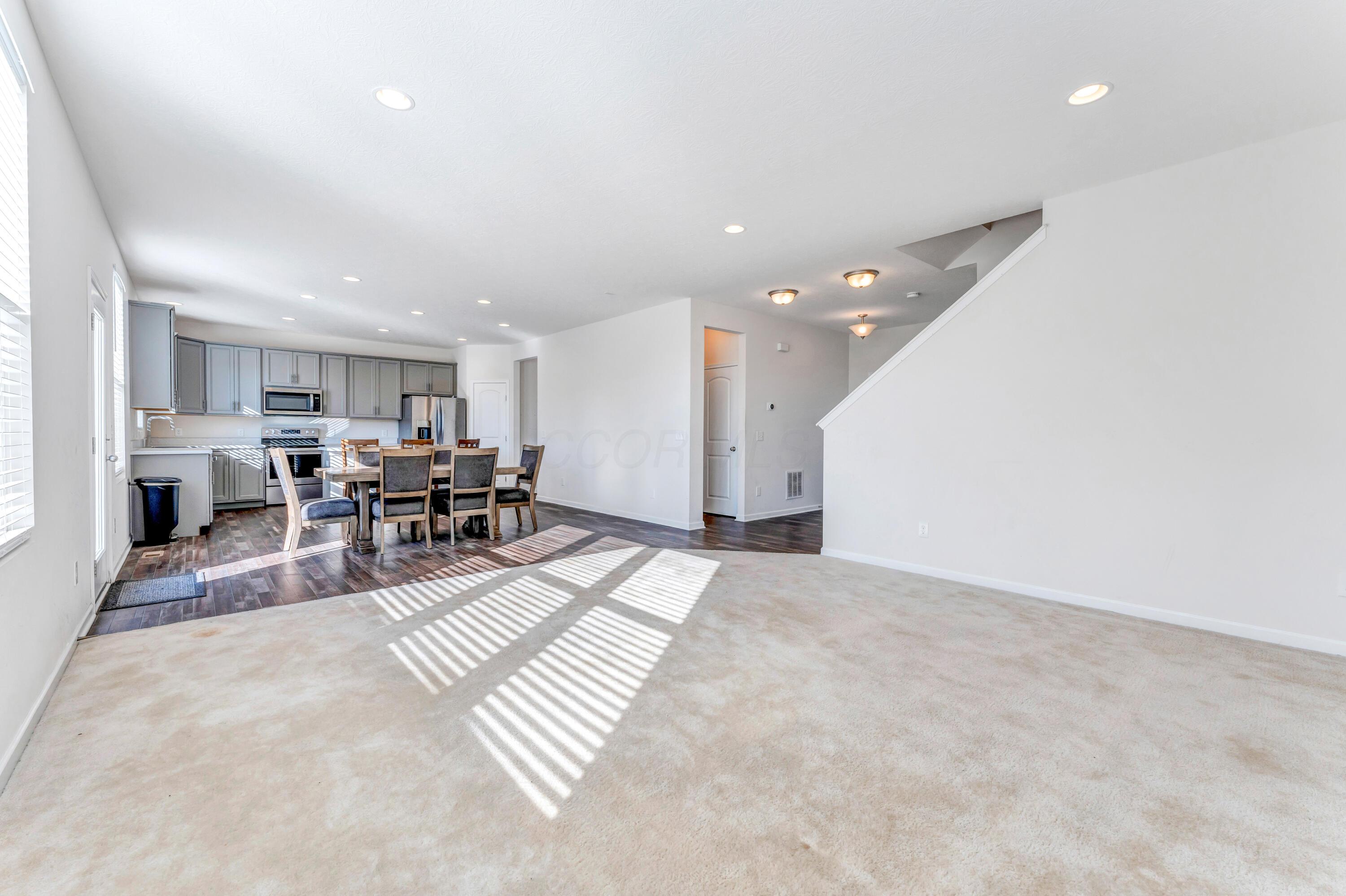 909 Peacock Drive