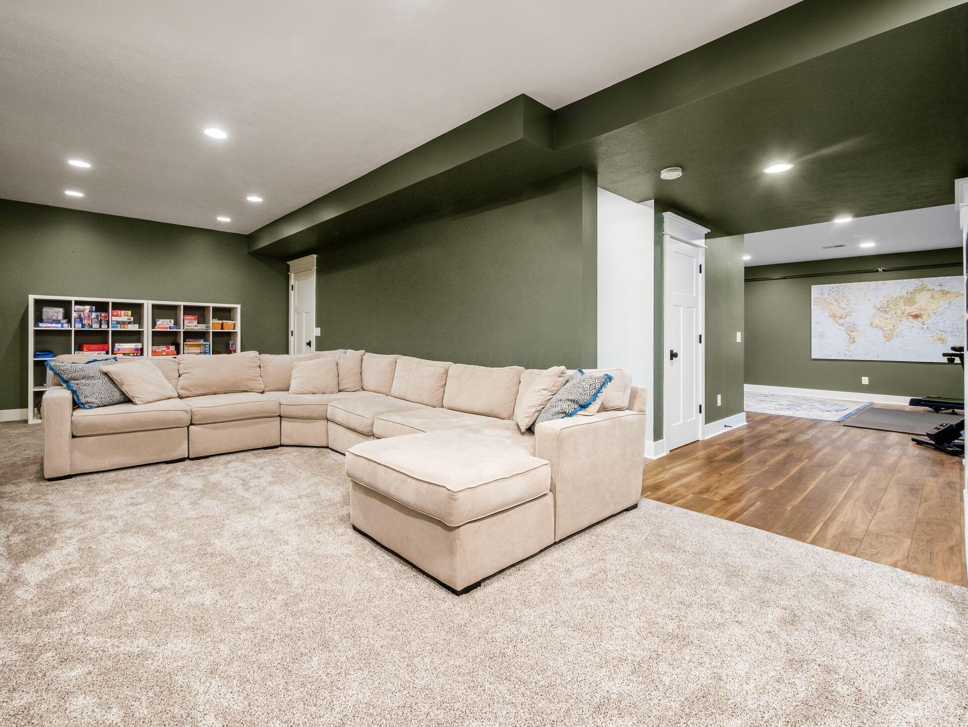 5808 Glendavon Loop