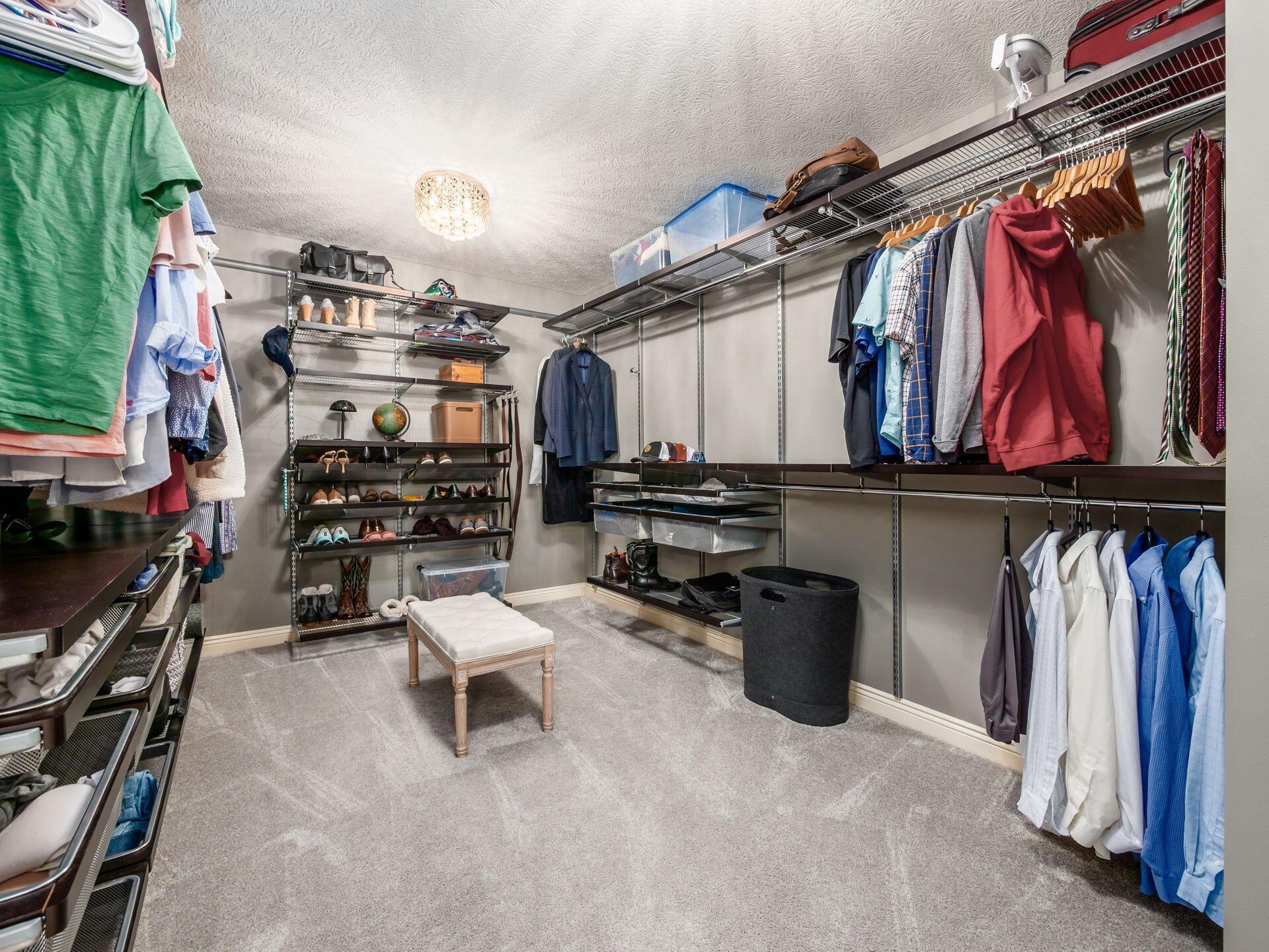 5808 Glendavon Loop