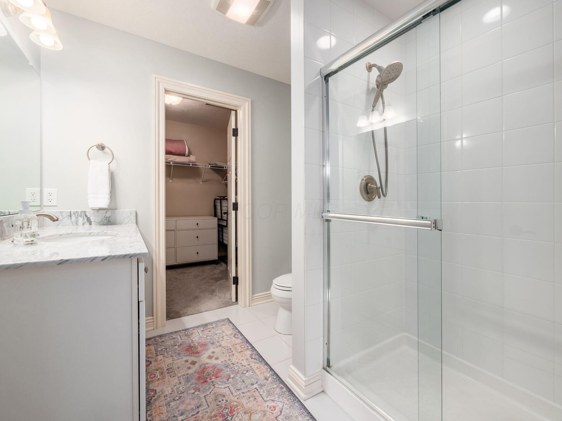 5808 Glendavon Loop