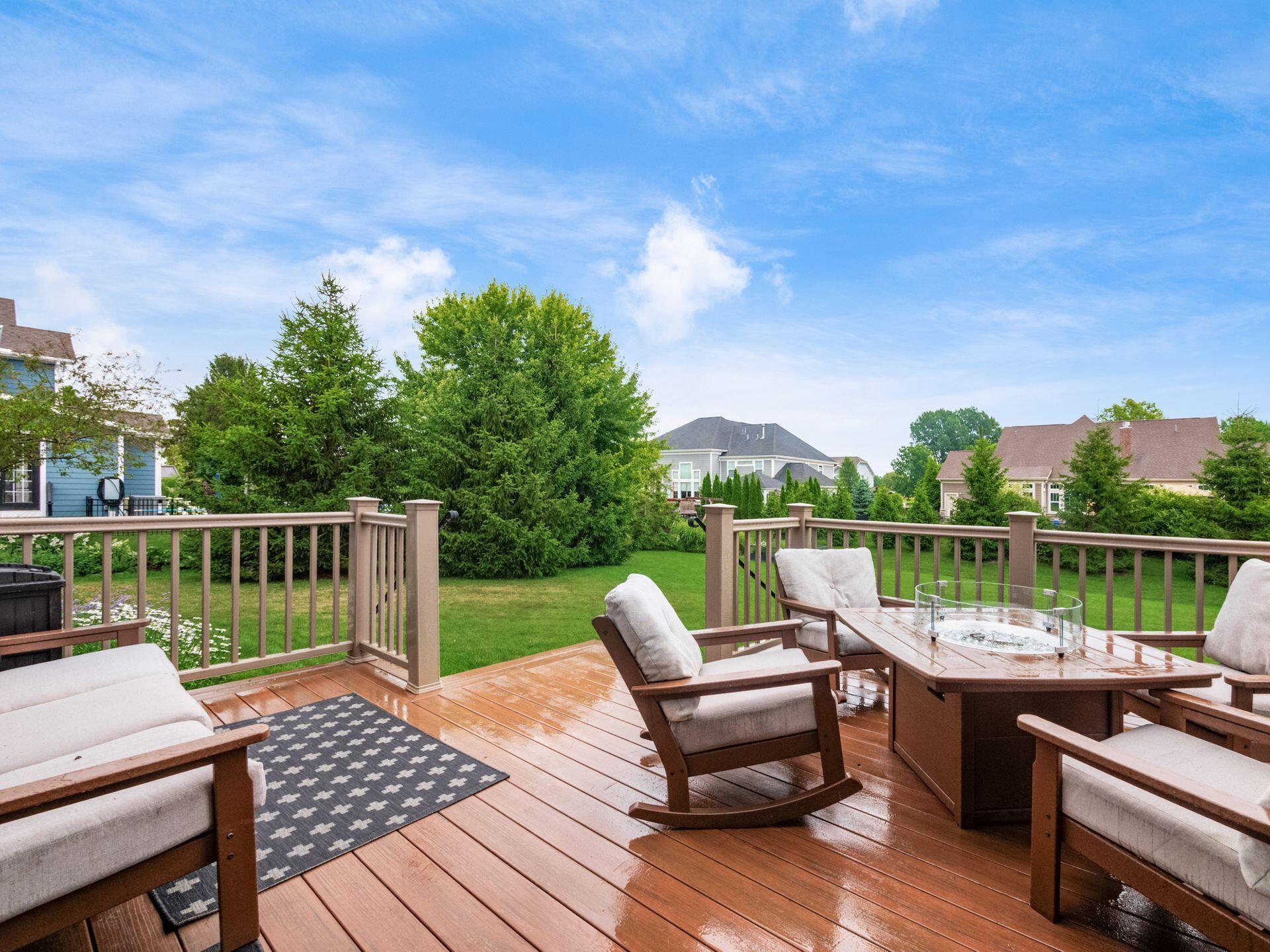 5808 Glendavon Loop