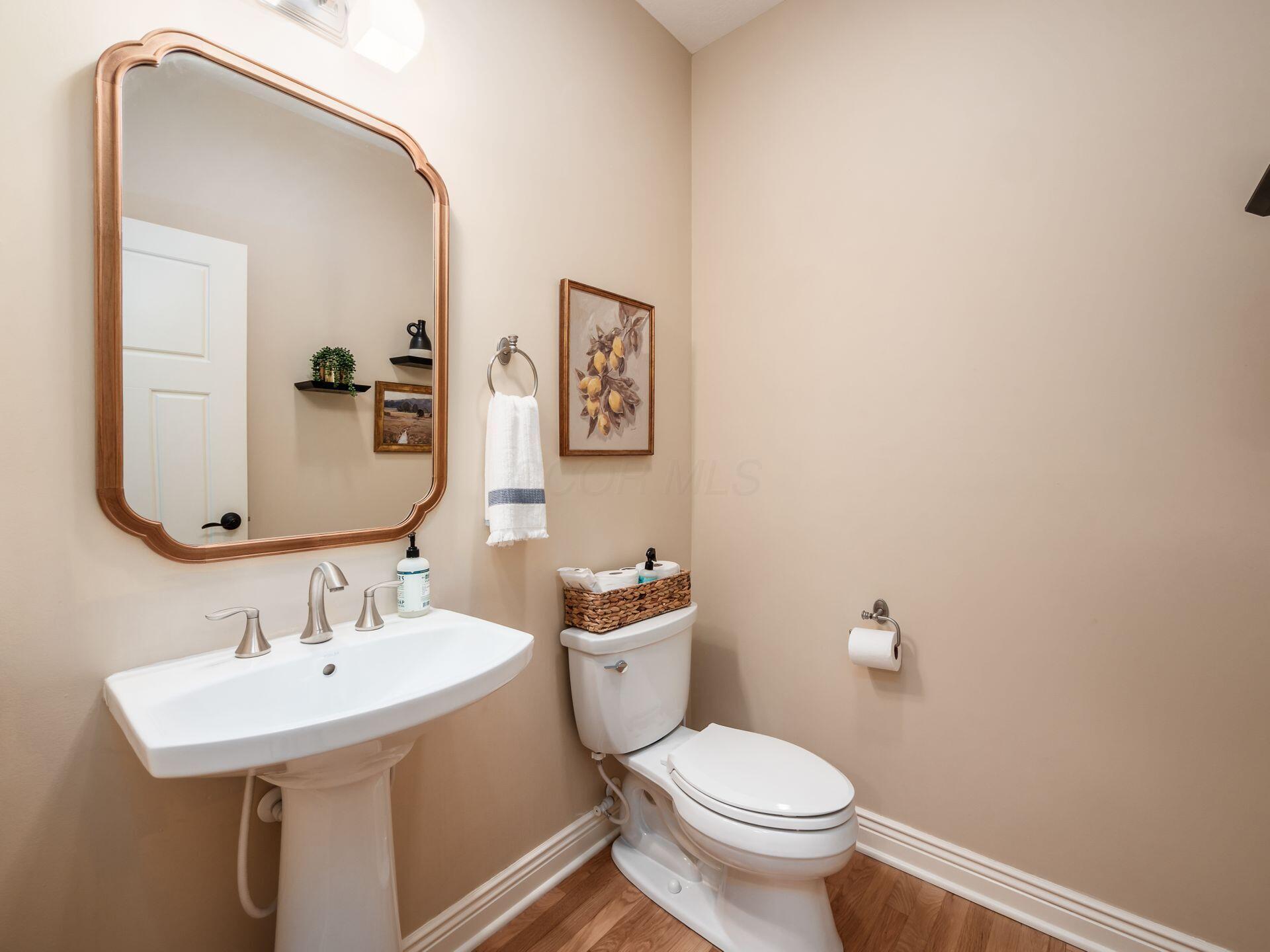 5808 Glendavon Loop