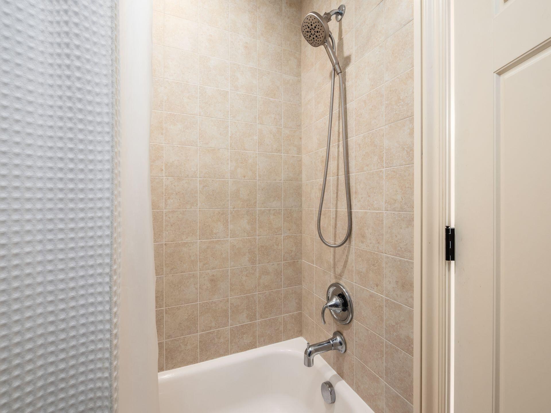 5808 Glendavon Loop