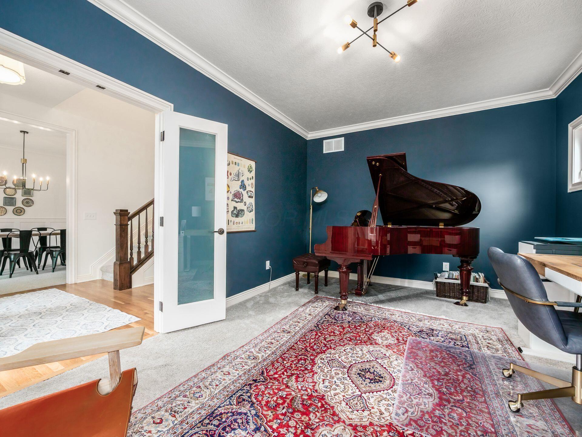 5808 Glendavon Loop